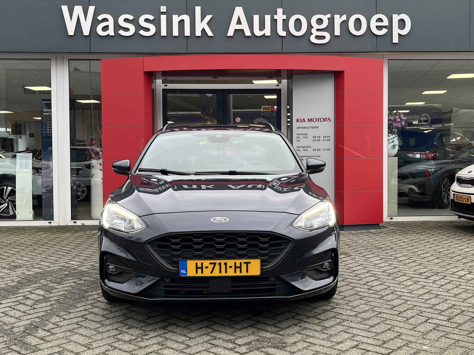 FORD Focus Wagon 1.0 EcoBoost 125pk ST-Line Business | Stoel en stuurverwarming | Voorruitverwarming | Navigatie | Carplay | - 5/24