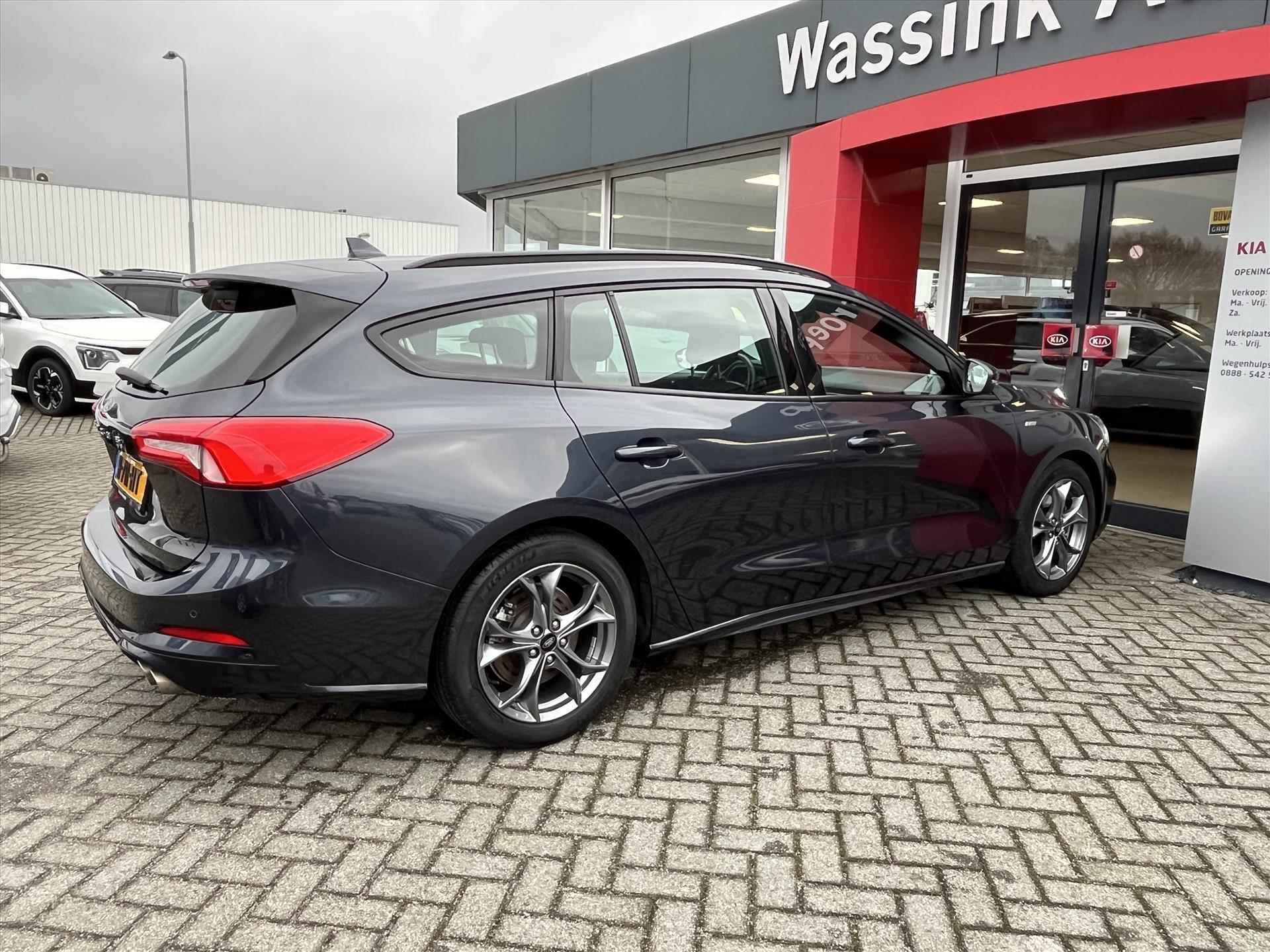 FORD Focus Wagon 1.0 EcoBoost 125pk ST-Line Business | Stoel en stuurverwarming | Voorruitverwarming | Navigatie | Carplay | - 9/24