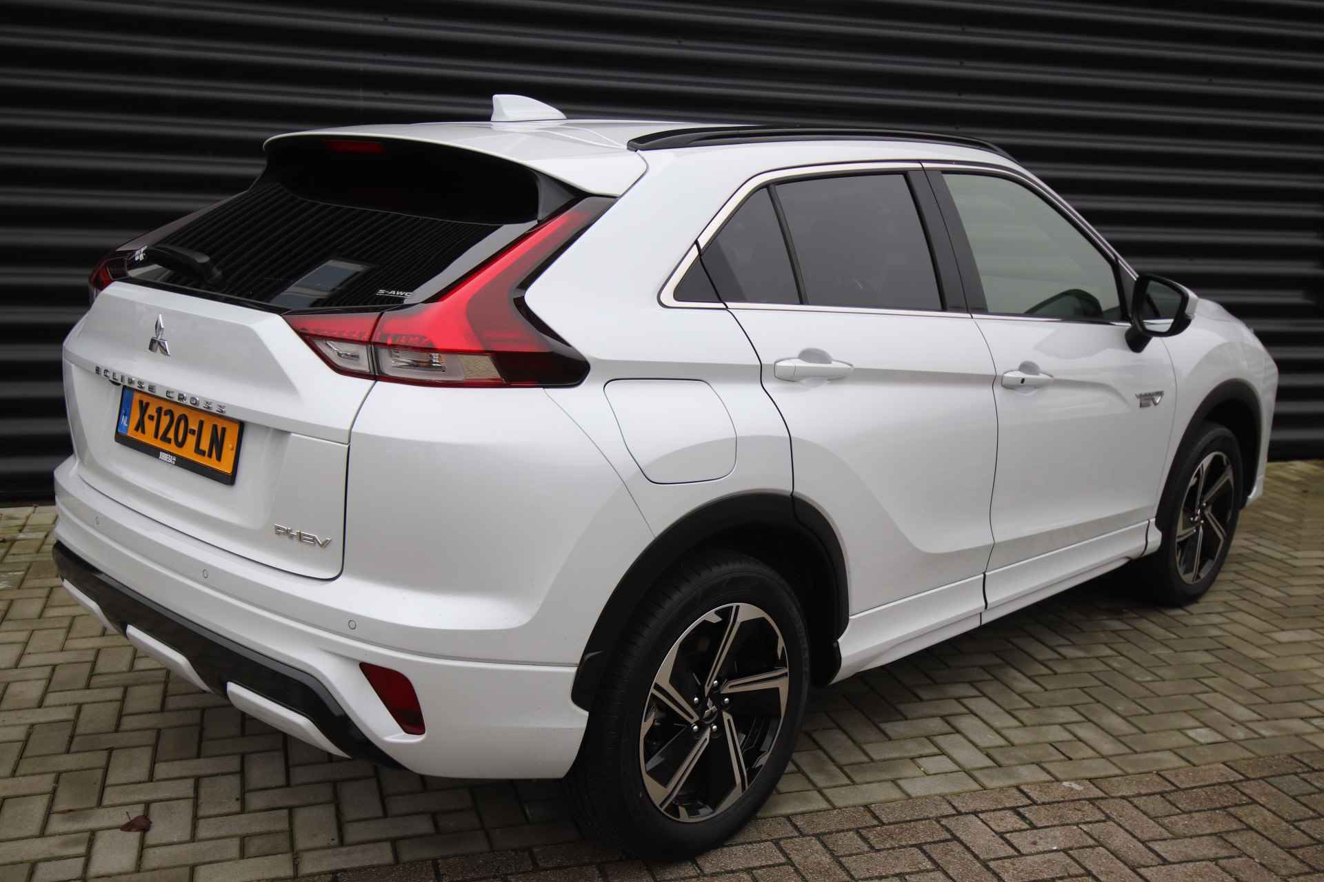 Mitsubishi Eclipse Cross 2.4 PHEV Business Executive NL-Auto, Adaptive Cruise - 65/76