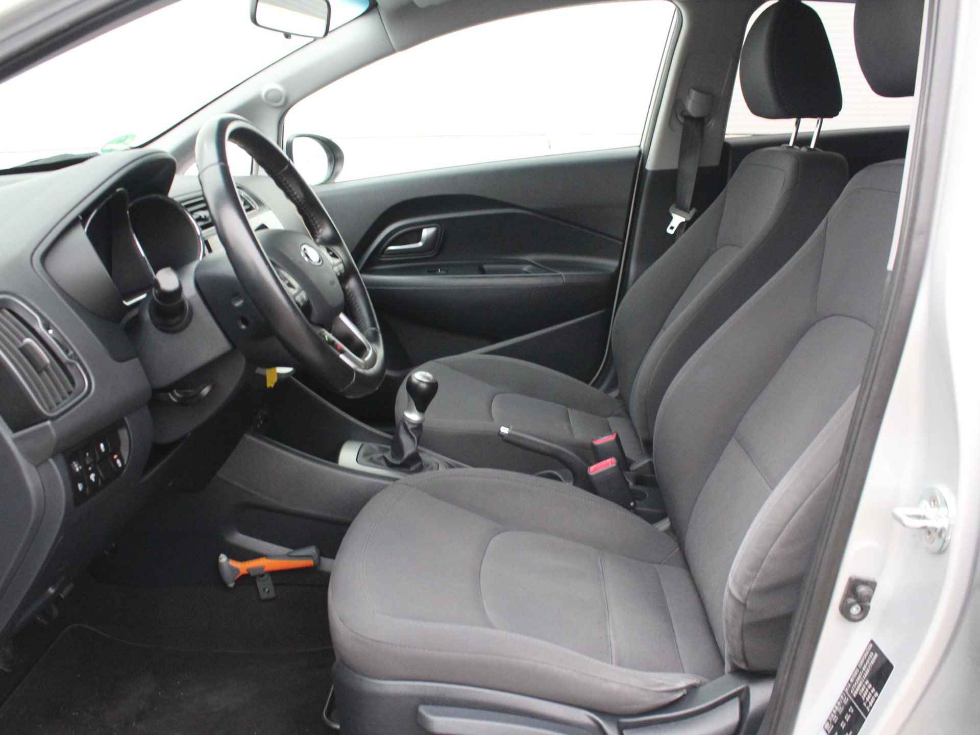 Kia Rio 1.2 CVVT DynamicLine / Navigatie / Achteruitrijcamera / Airco / Cruise Control / Bluetooth / - 6/35