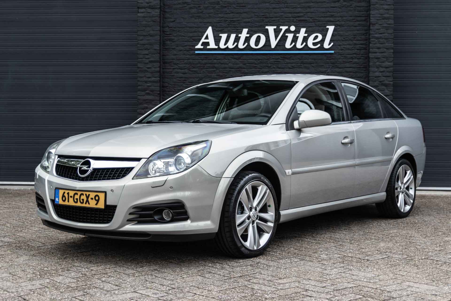 Opel Vectra GTS 2.2-16V Executive | NL Auto | Youngtimer | Nieuwe APK - 1/41