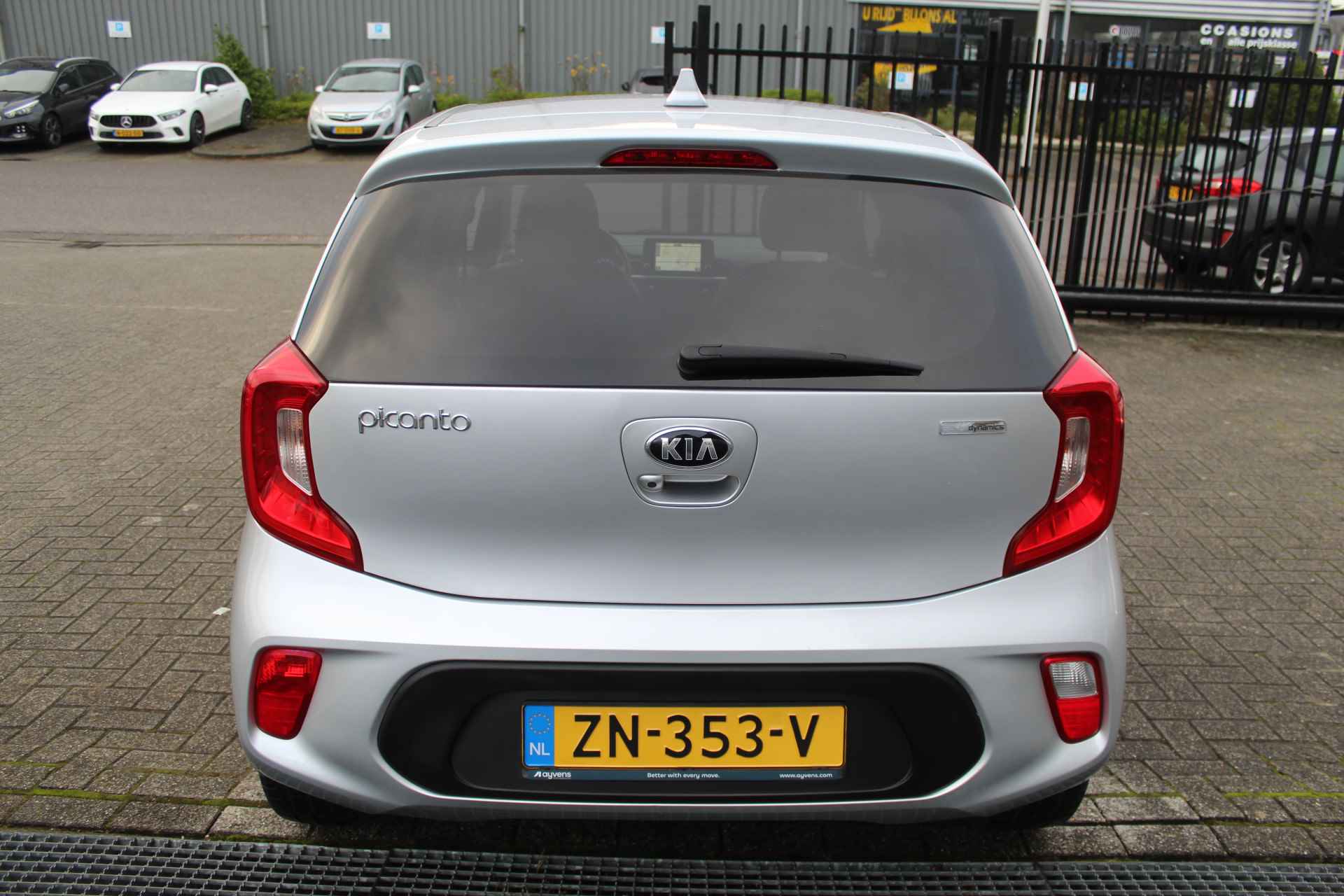 Kia Picanto 1.0 CVVT Design Edition Camera/Licht metaal/Navigatie/Cruise en climate control/Spiegels inklap en verwarmbaar/Half leder - 9/21