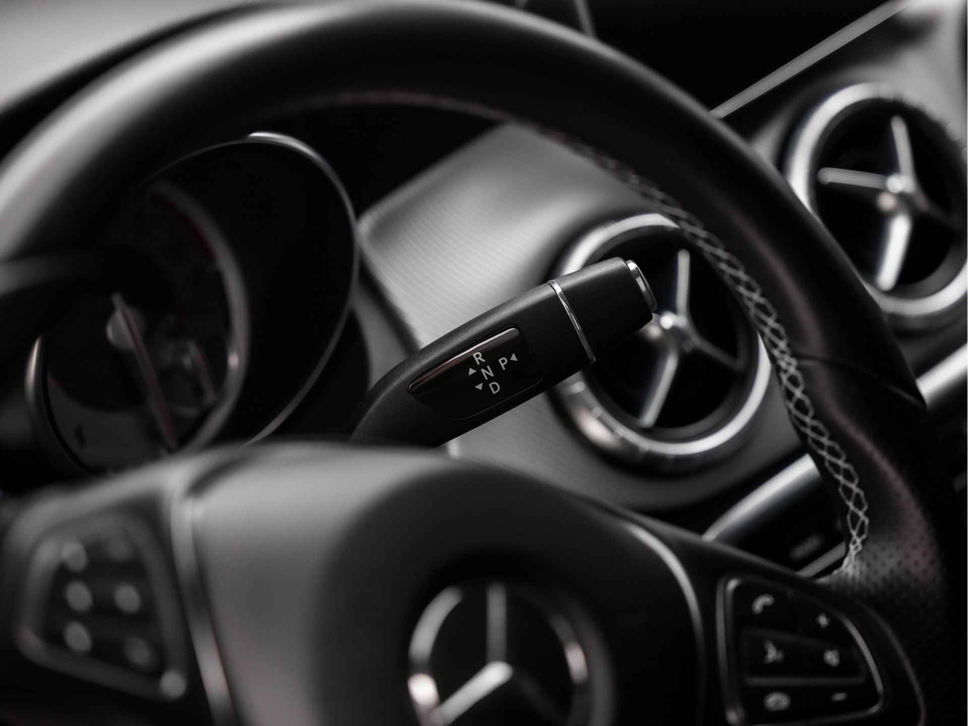 Mercedes-Benz CLA-Klasse Shooting Brake 200 d Ambition Sport Automaat (GROOT NAVI, XENON, CRUISE, ELEK ACHTERKLEP, LEDER, SPORTSTOELEN, PARKEERSENSOREN, ZWART HEMEL, NIEUWSTAAT) - 20/39