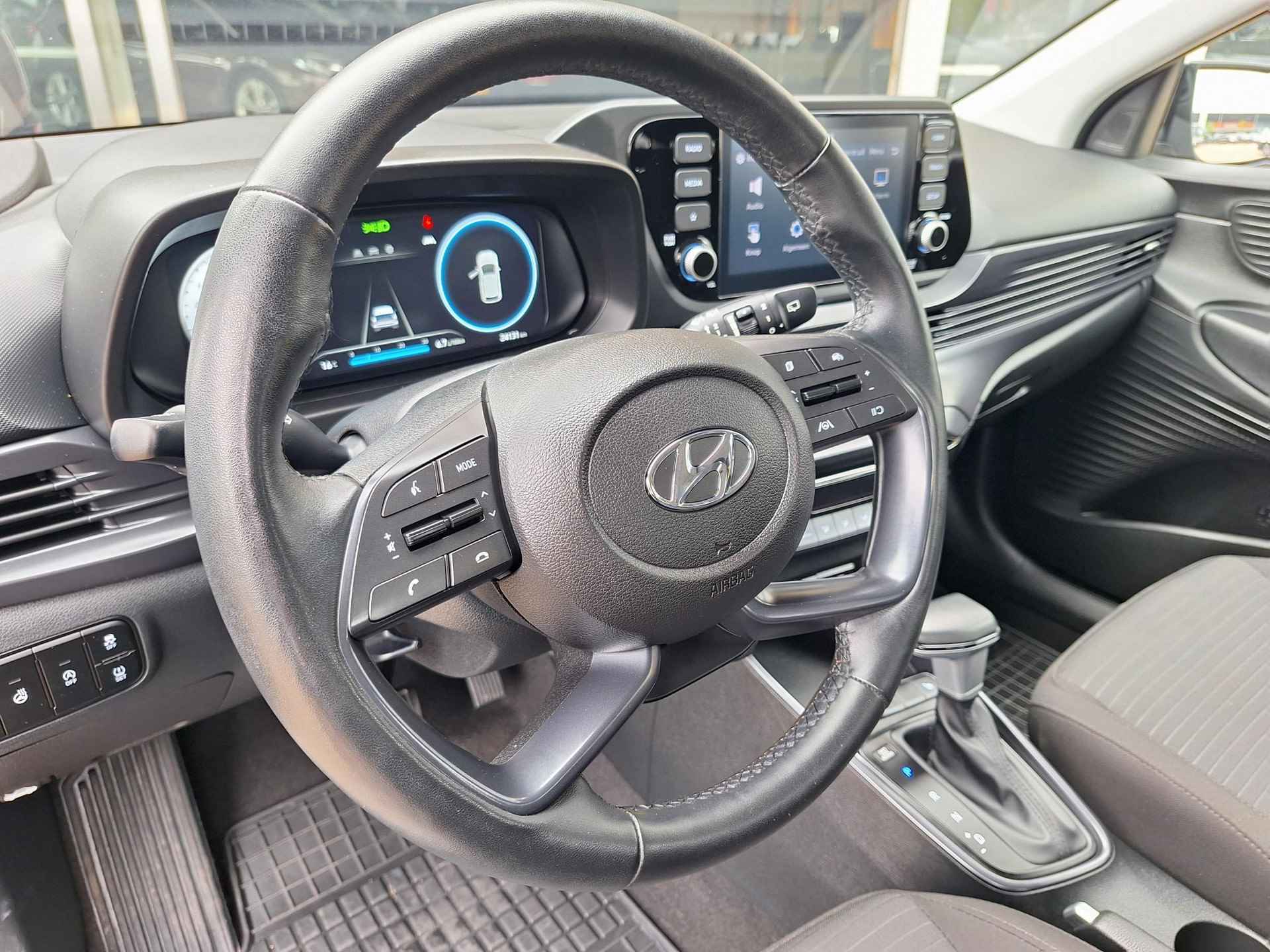 Hyundai i20 1.0 T-GDI Comfort Plus Pack 7dct automaat | Rijklaarprijs! | Climate Control | Apple Carplay | Cruise Control | Camera | Stoel & Stuur verwarming | LM velgen |  Inclusief 36 mnd Garantie! | - 4/39