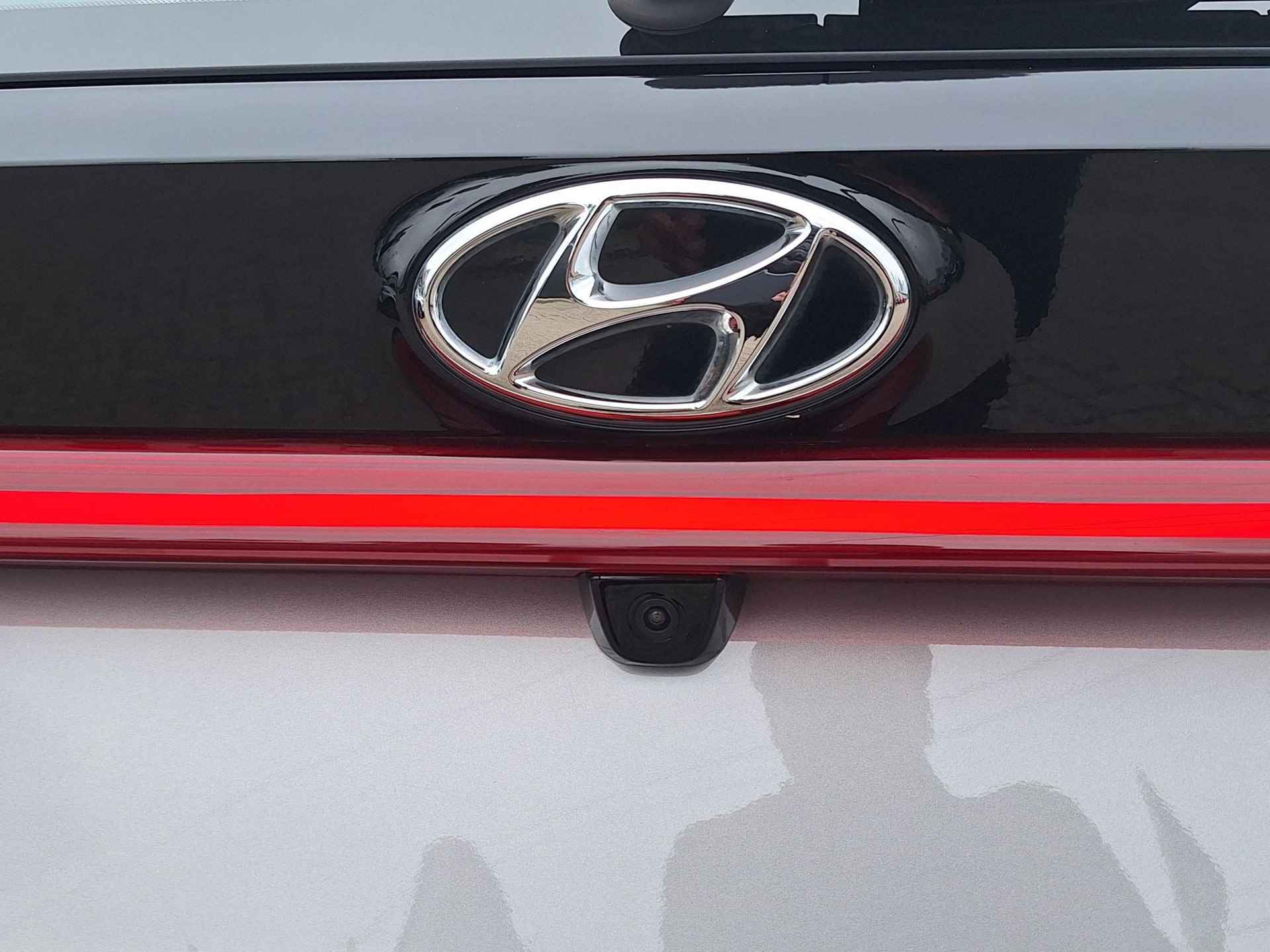 Hyundai i20 1.0 T-GDI Comfort Plus Pack 7dct automaat | Rijklaarprijs! | Climate Control | Apple Carplay | Cruise Control | Camera | Stoel & Stuur verwarming | LM velgen |  Inclusief 36 mnd Garantie! | - 10/39