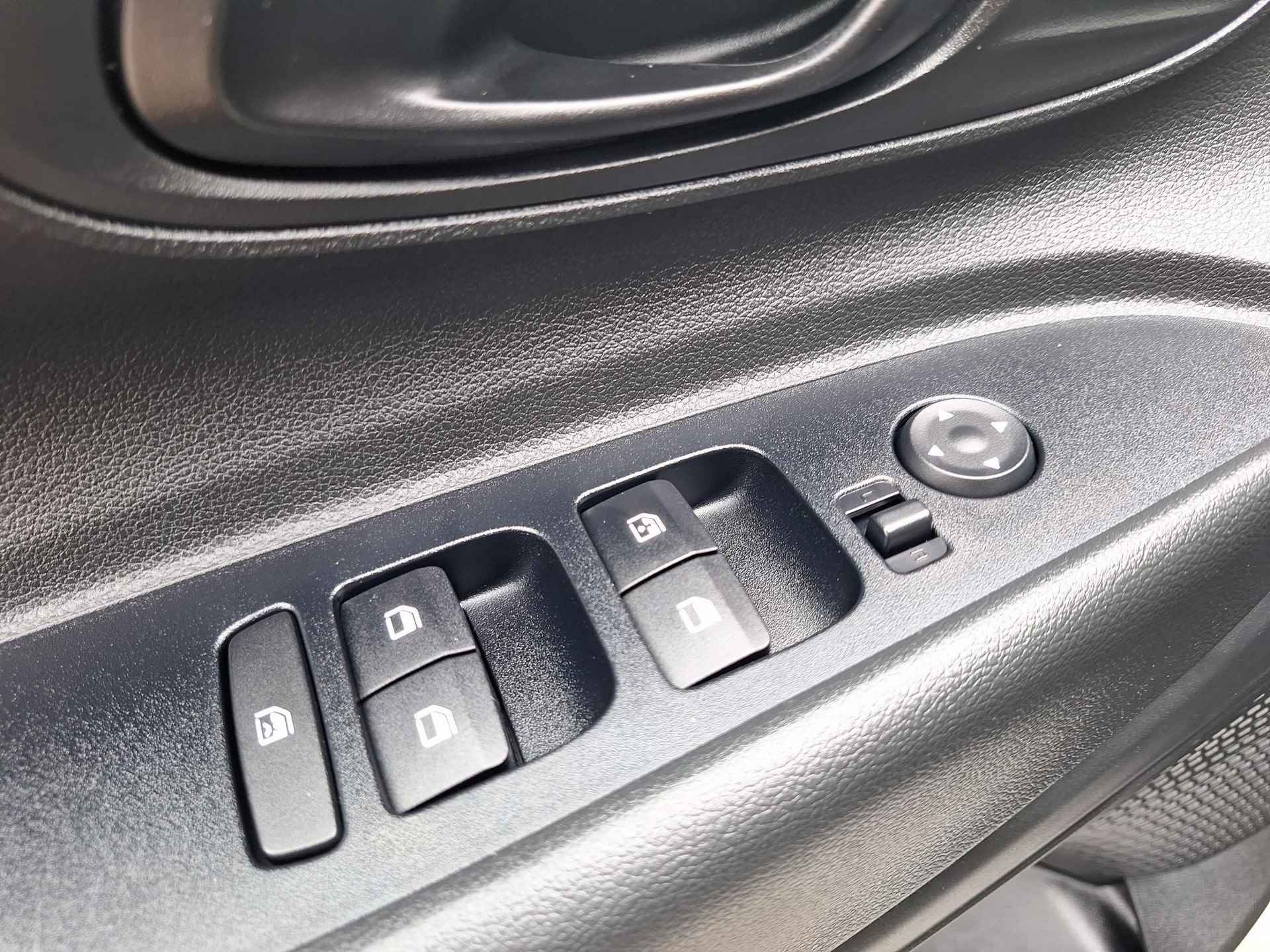 Hyundai i20 1.0 T-GDI Comfort Plus Pack 7dct automaat | Rijklaarprijs! | Climate Control | Apple Carplay | Cruise Control | Camera | Stoel & Stuur verwarming | LM velgen |  Inclusief 36 mnd Garantie! | - 17/39