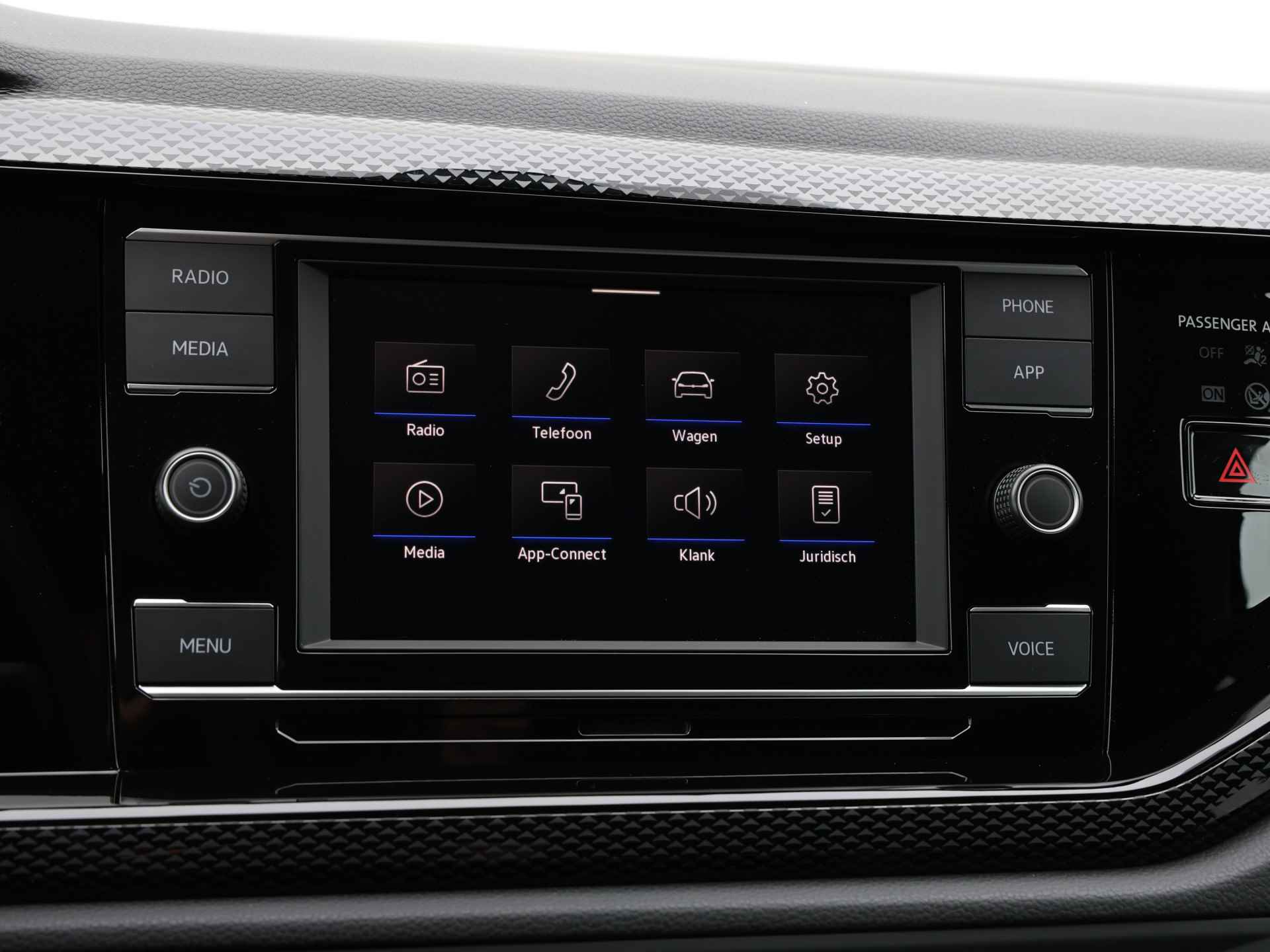 Volkswagen Taigo 1.0 TSI Life Edition | App-Connect | 17" lm velgen | Parkeersensoren | - 29/39