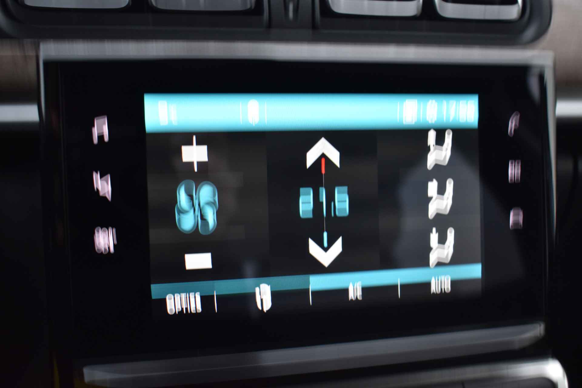 Citroën C3 PureTech 83 Feel Edition Navi | Airco | camera achter | - 18/26