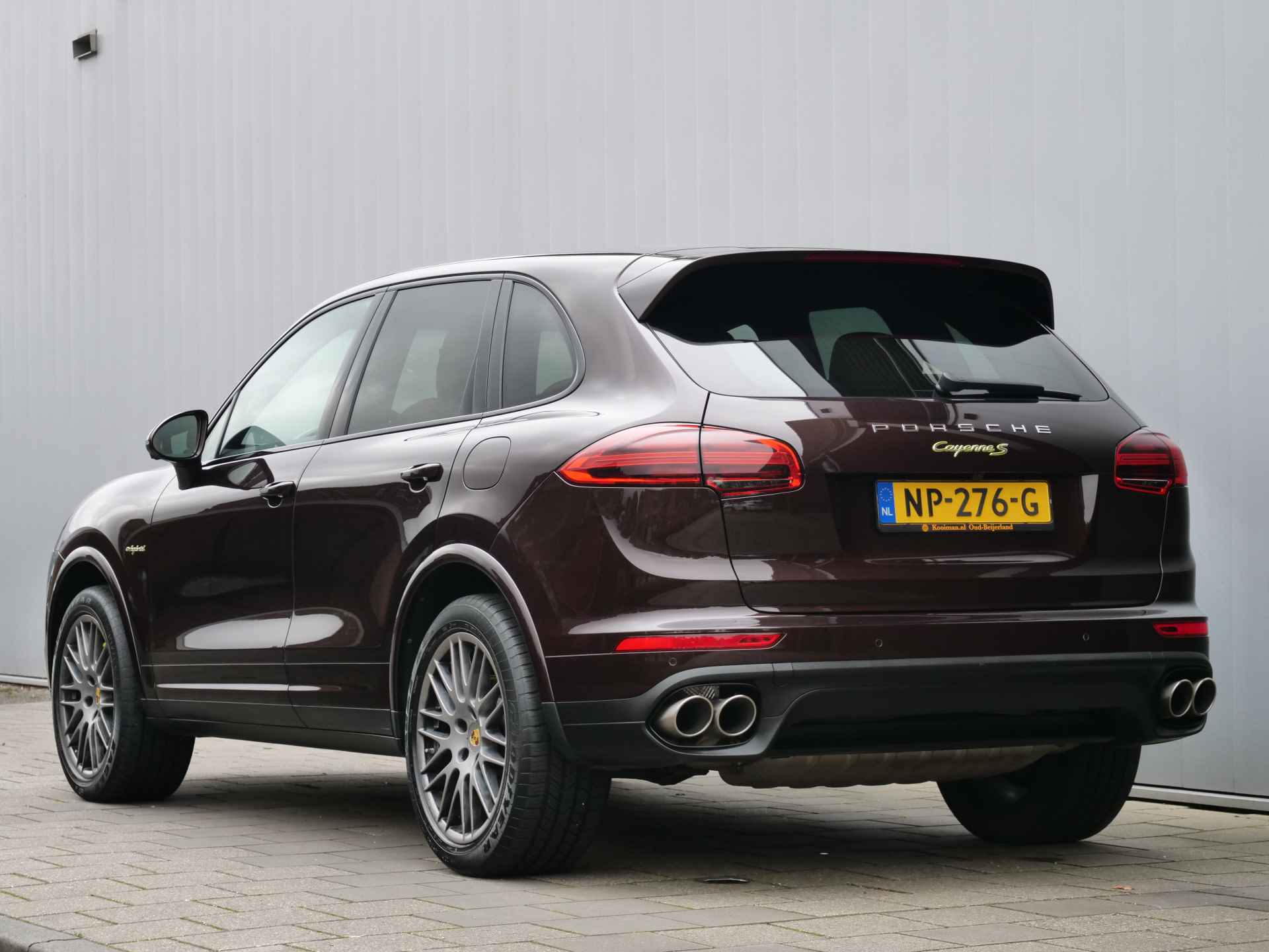 Porsche Cayenne 3.0 S 334pk E-Hybrid Platinum Edition Automaat Luchtvering / Camera / Trekhaak / Bose - 3/41