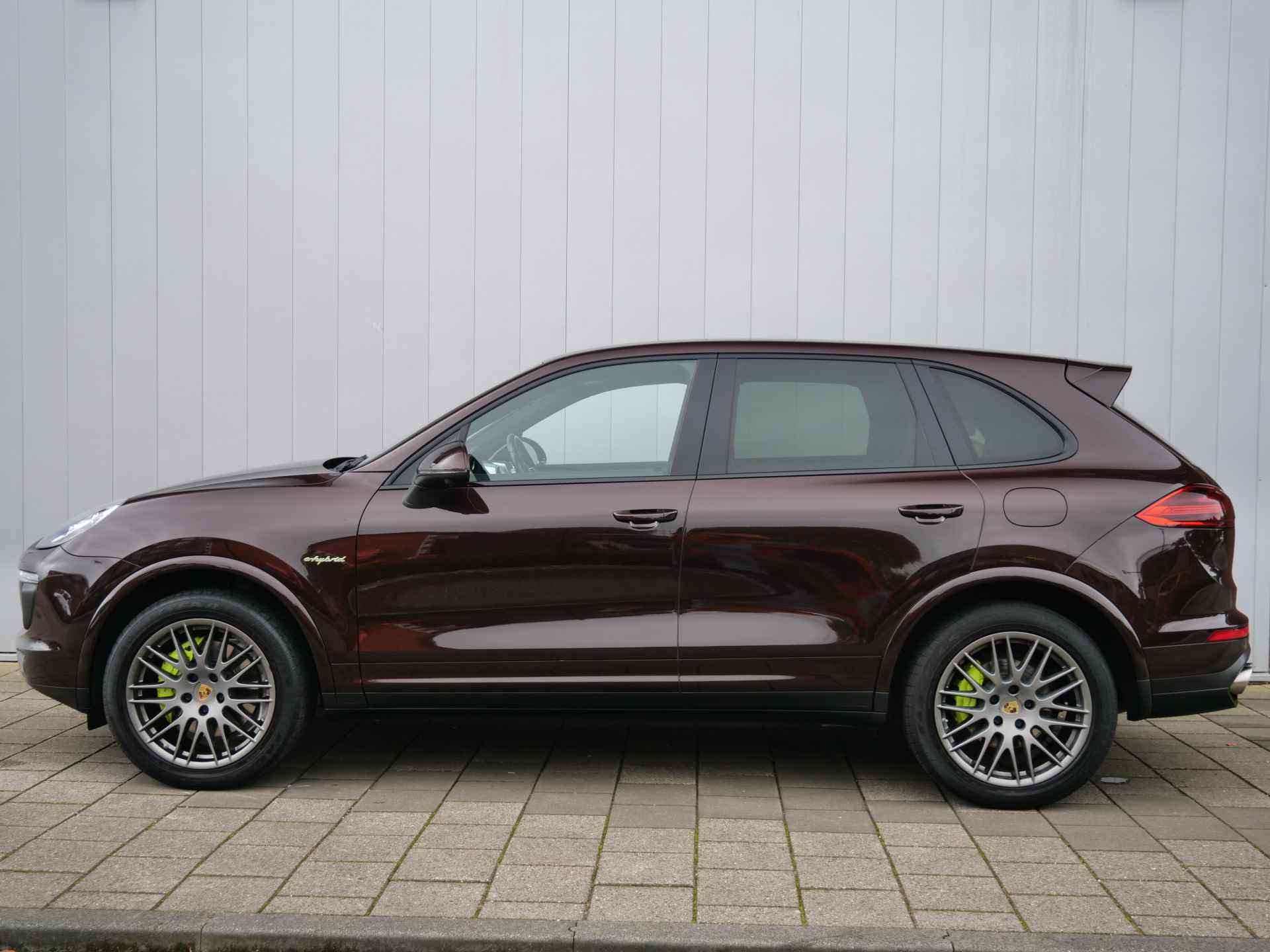 Porsche Cayenne 3.0 S 334pk E-Hybrid Platinum Edition Automaat Luchtvering / Camera / Trekhaak / Bose - 24/41