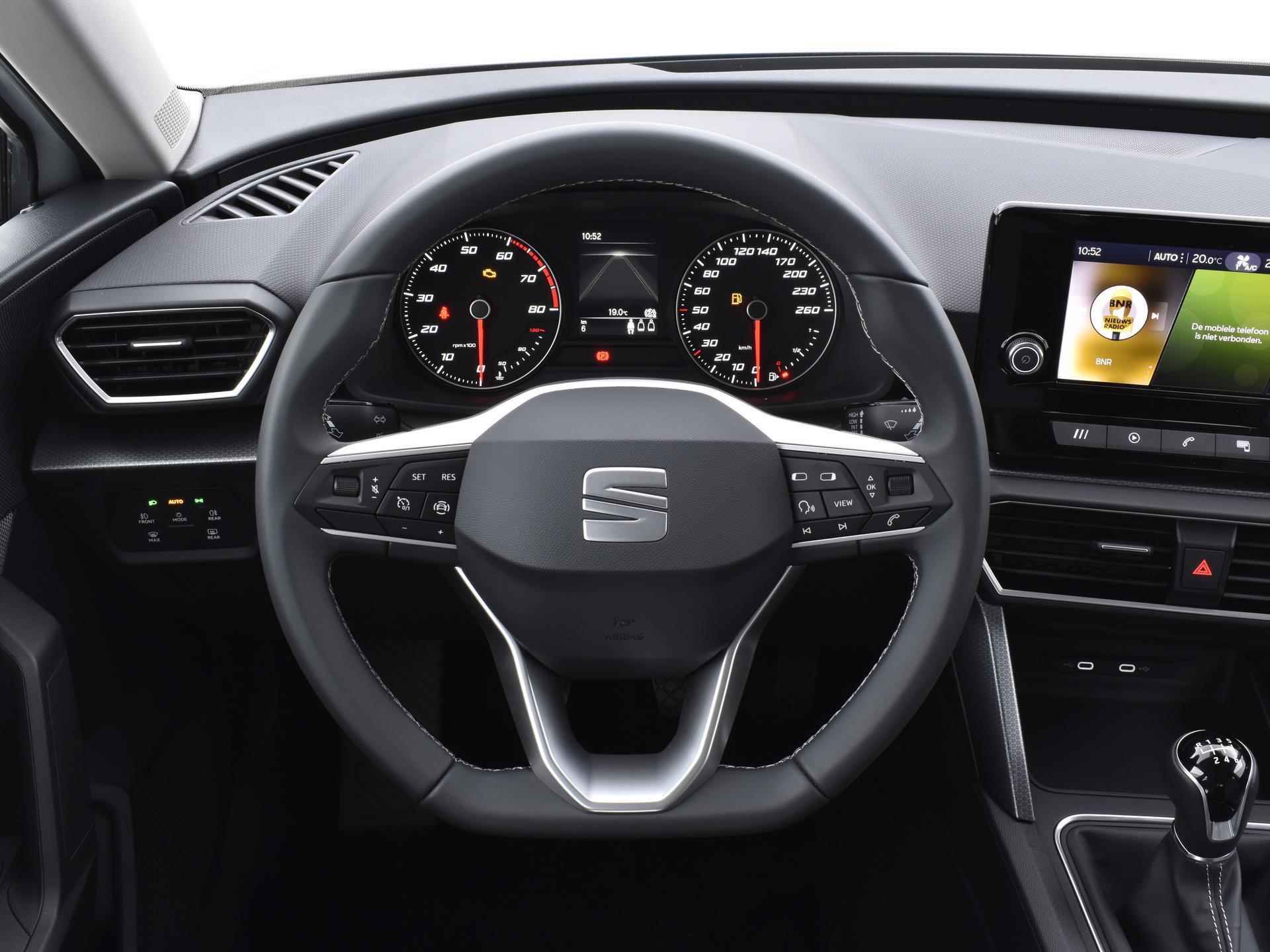 SEAT Leon Style 1.0 TSI 81kW / 110pk Hatchback 5 deurs 6 ver PDC | Apple Carplay | MEGA Sale - 16/29