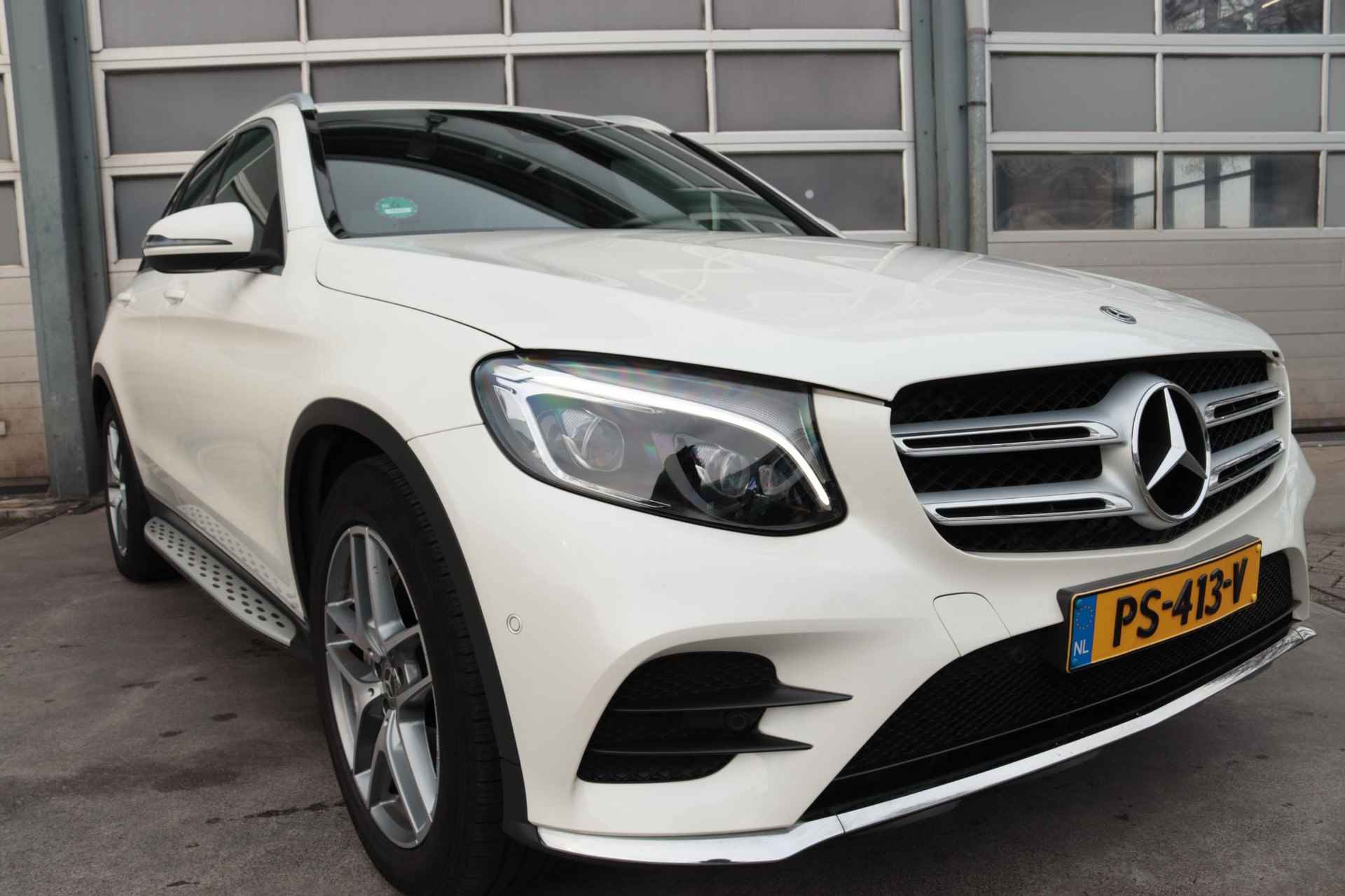 Mercedes-Benz GLC GLC 250 Automaat 4MATIC AMG Line | Premium Pakket | Sfeerverlichting | Stoelverwarming | Parktronic | Camera | Spiegelpakket | Zitcomfortpakket - 32/35