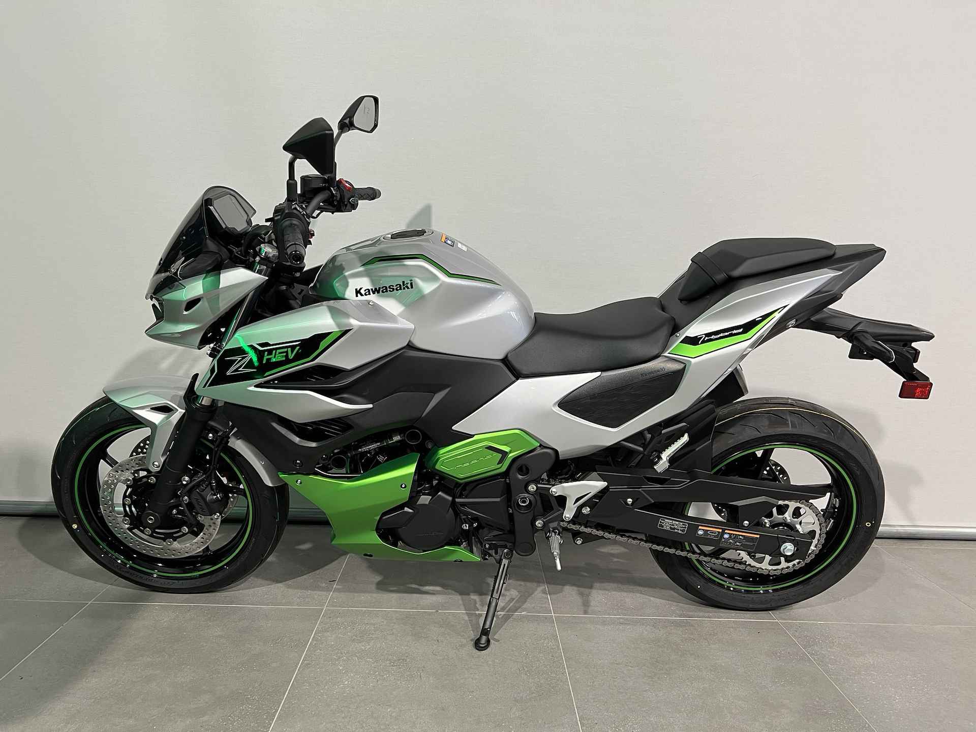 Kawasaki Z7 HYBRID - 8/9