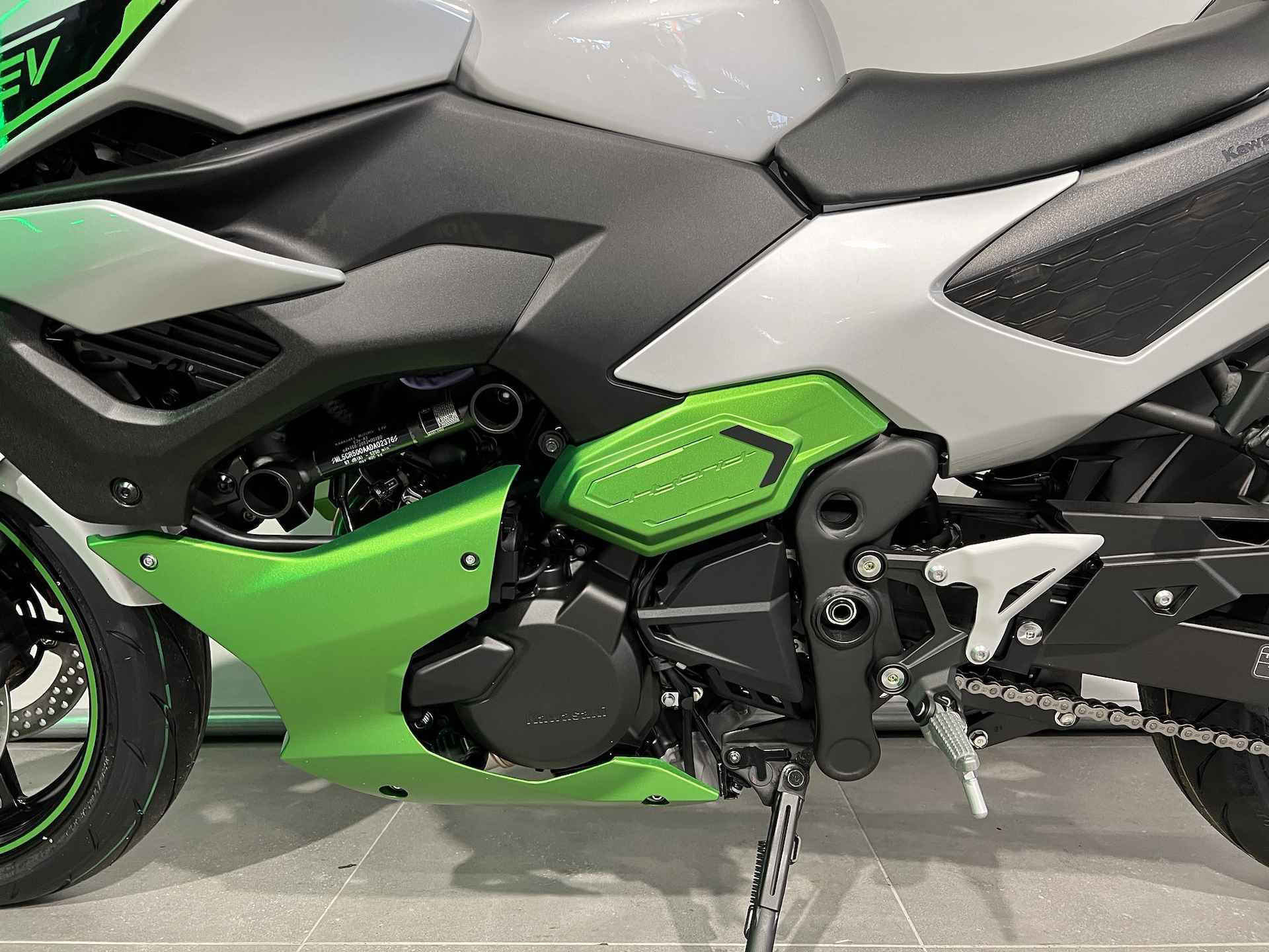 Kawasaki Z7 HYBRID - 9/9