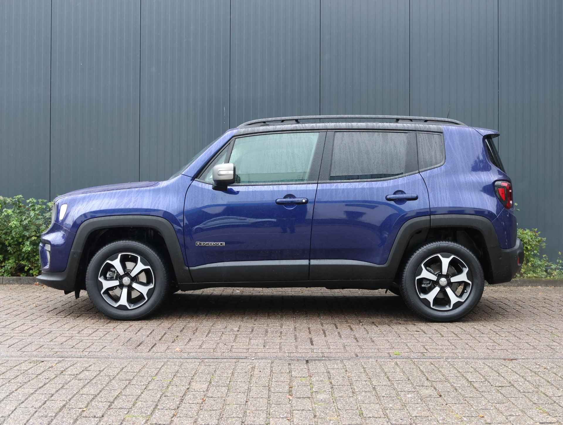 Jeep Renegade 180pk Turbo 4WD Limited (UNIEK!!/1ste eig./Climate/Adap.Cruise/NAV./AppleCarPlay/LED/17"LMV) - 3/43