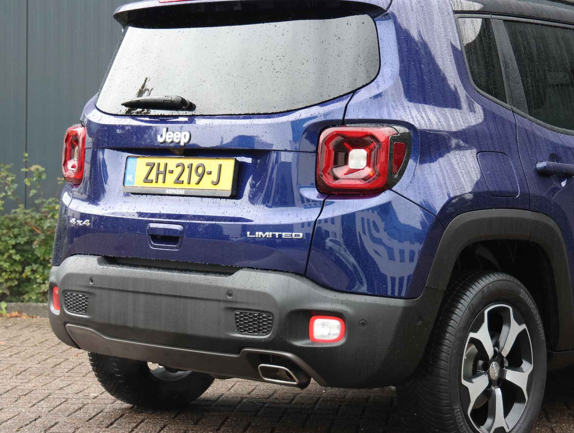 Jeep Renegade 180pk Turbo 4WD Limited (UNIEK!!/1ste eig./Climate/Adap.Cruise/NAV./AppleCarPlay/LED/17"LMV) - 43/43