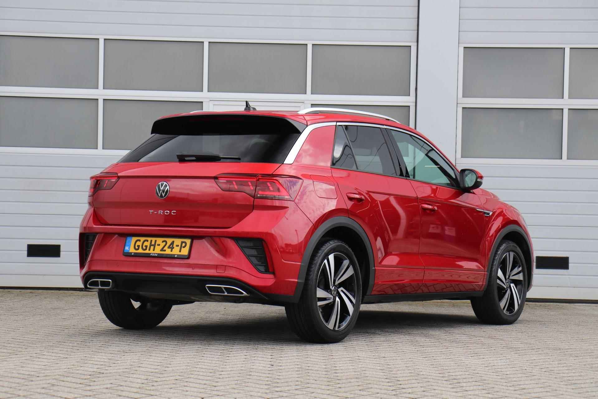 Volkswagen T-Roc 1.5 TSI 150pk DSG R-Line | Panoramadak | Achteruitrijcamera - 3/60