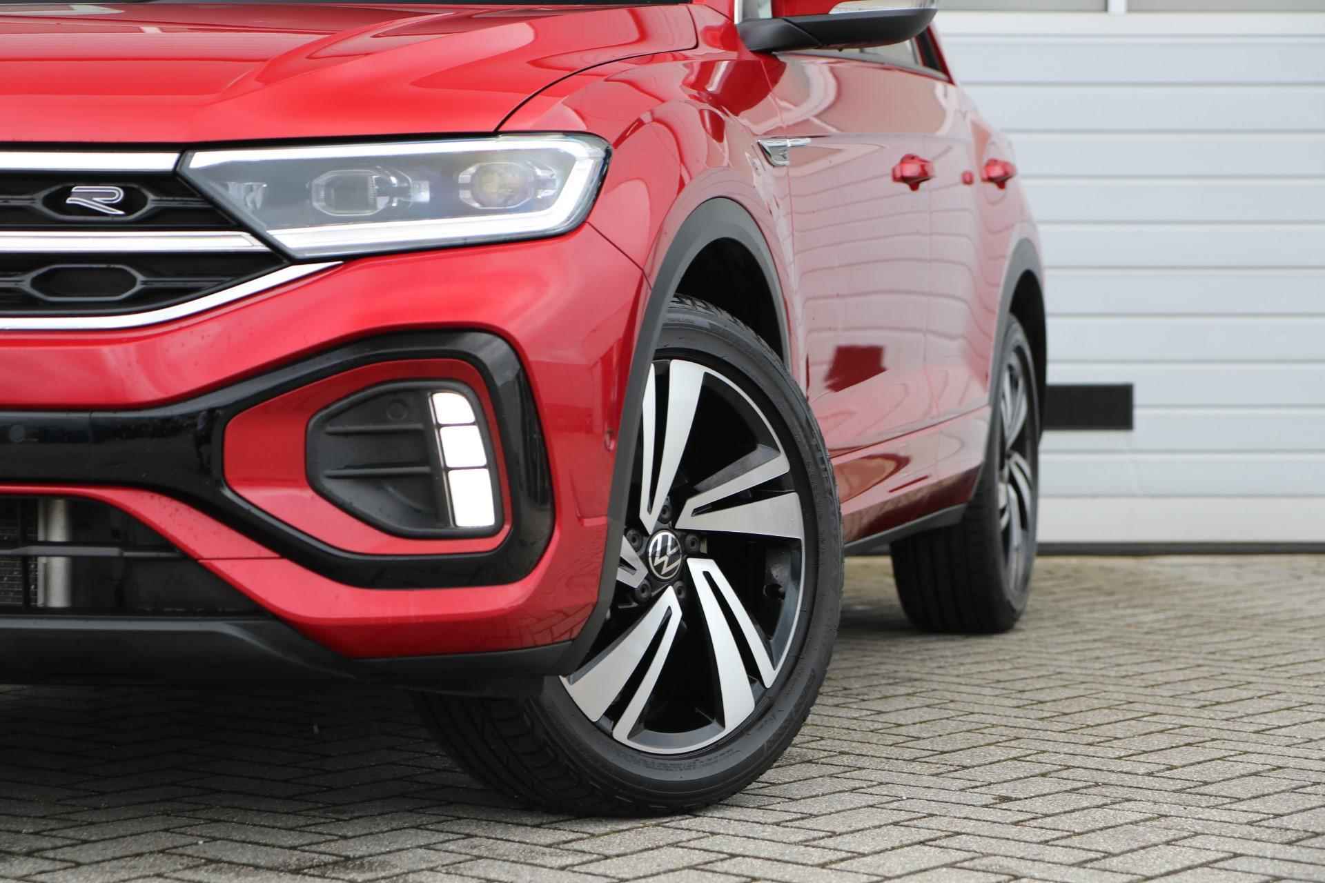 Volkswagen T-Roc 1.5 TSI 150pk DSG R-Line | Panoramadak | Achteruitrijcamera - 27/60