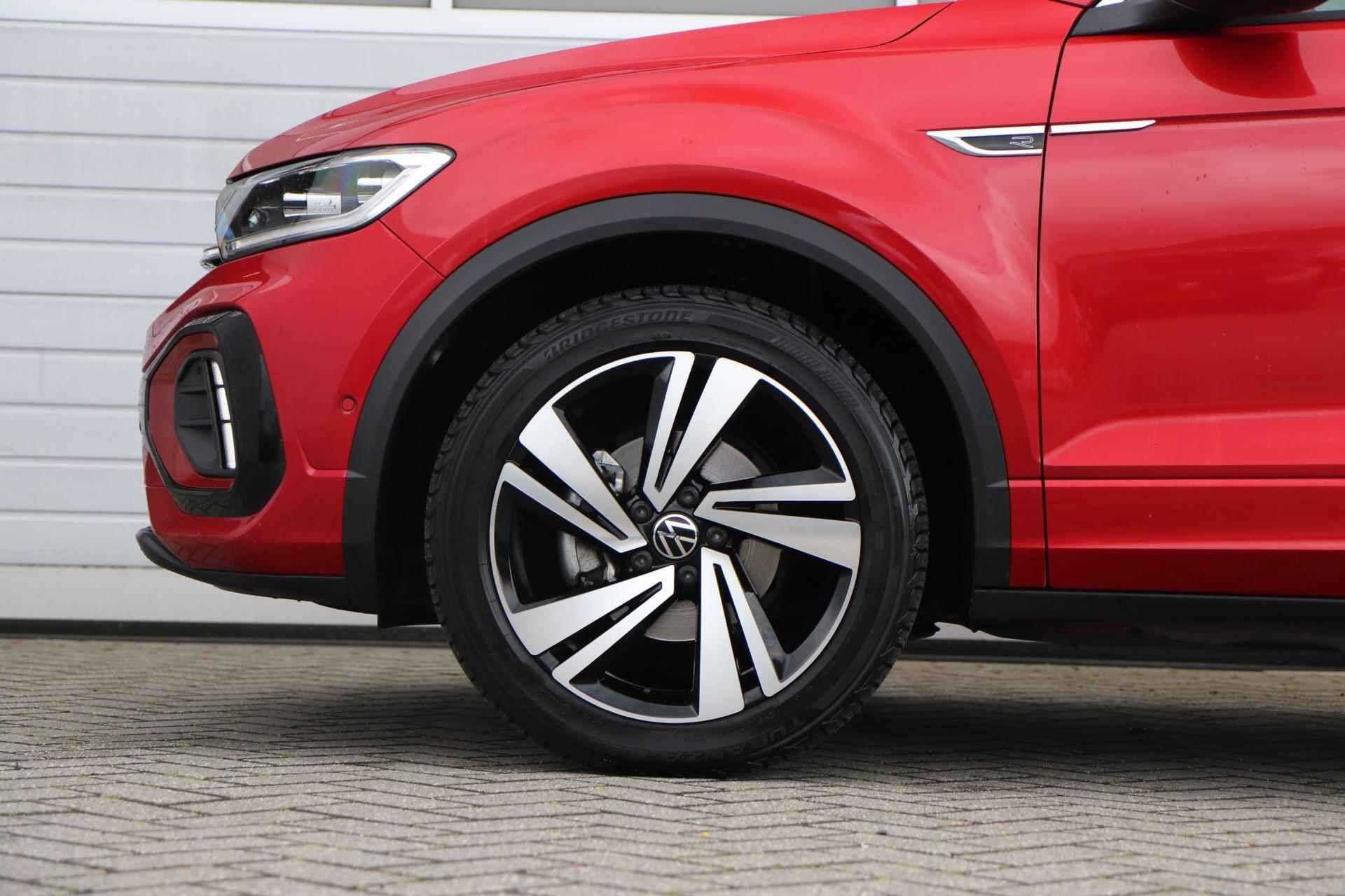 Volkswagen T-Roc 1.5 TSI 150pk DSG R-Line | Panoramadak | Achteruitrijcamera - 28/60