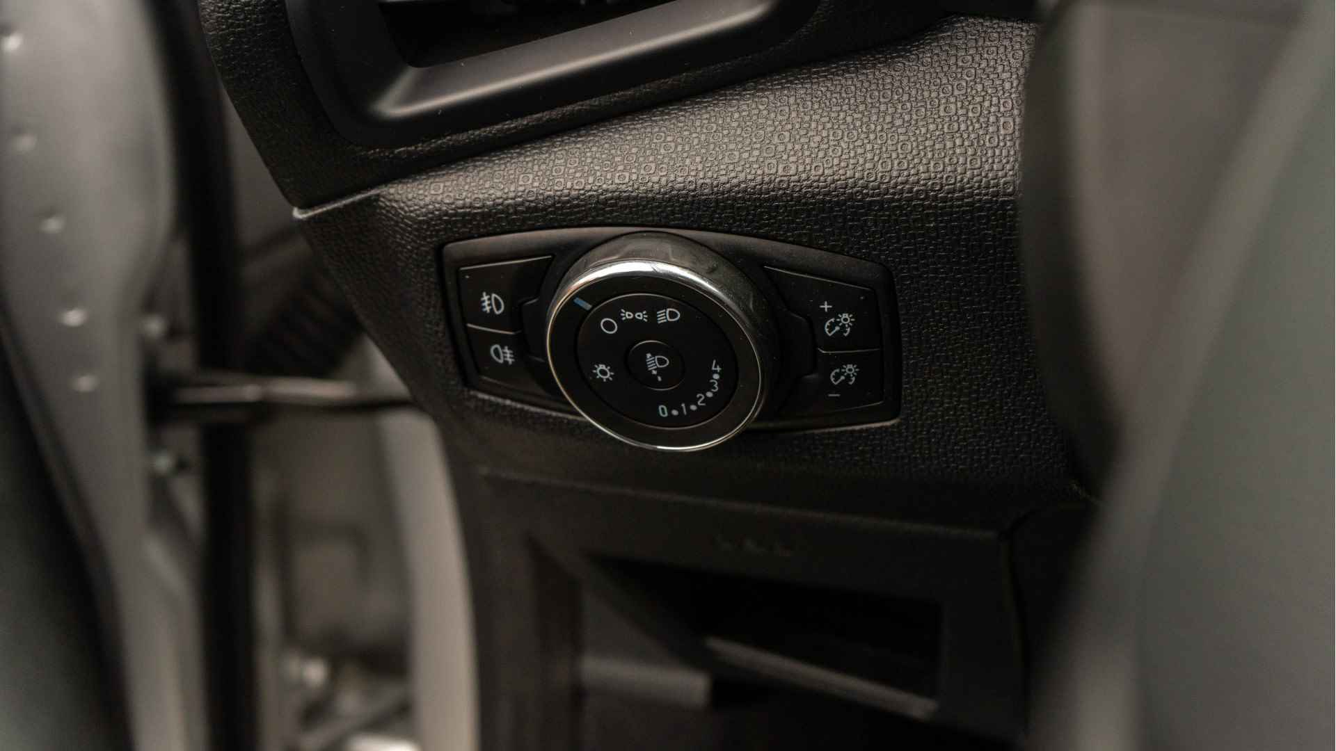 Ford EcoSport Trend Ultimate 1.0 EcoBoost 92 kW / 125 pk | CAMERA | NAVIGATIE | 16'' LM VELGEN | DEALER ONDERHOUDEN | - 11/22