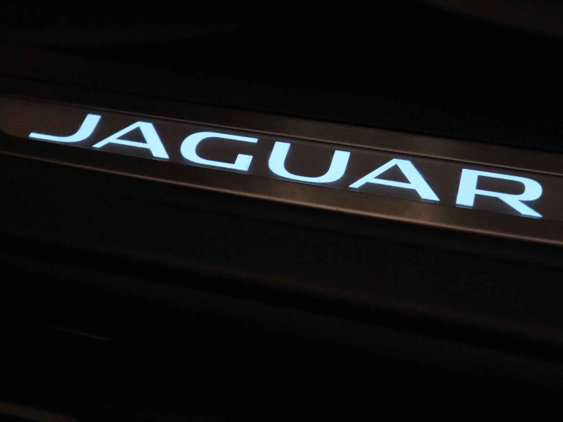 Jaguar XF P250 R-Sport | 18'' | Alcantara hemel | Camera - 12/30