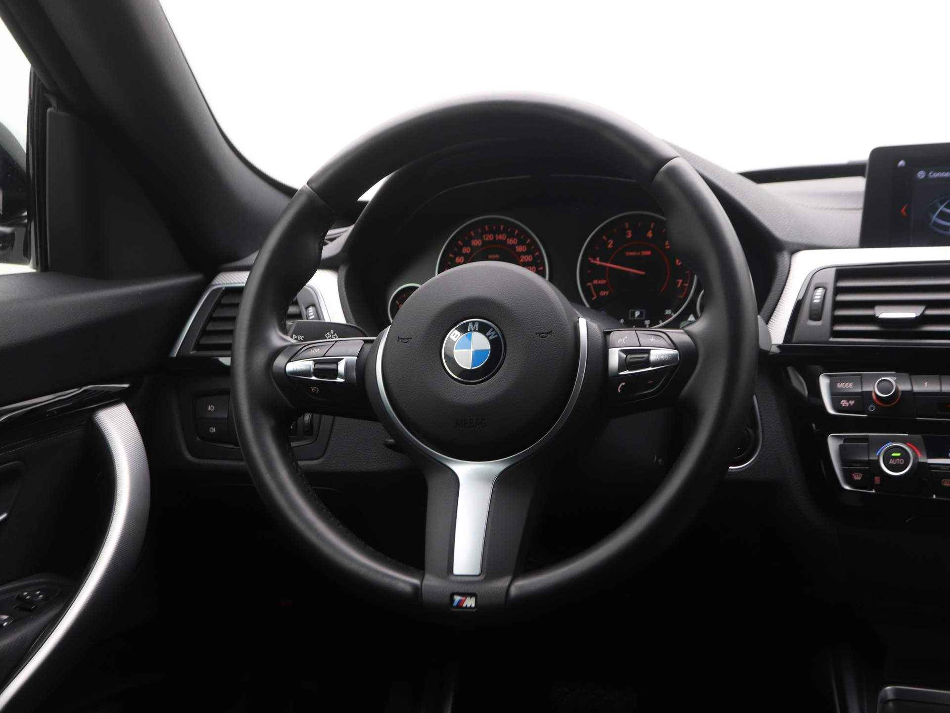 BMW 3 Serie Gran Turismo 320i Executive M Sport - 3/23
