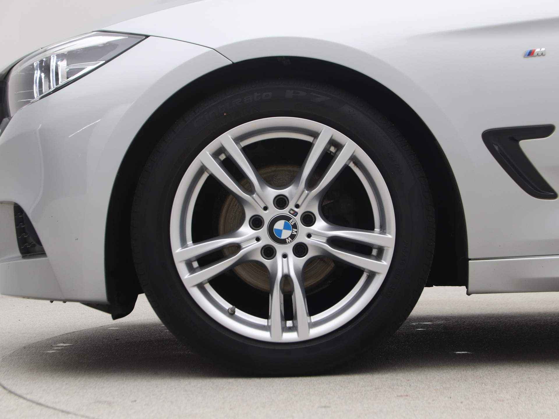 BMW 3 Serie Gran Turismo 320i Executive M Sport - 19/23