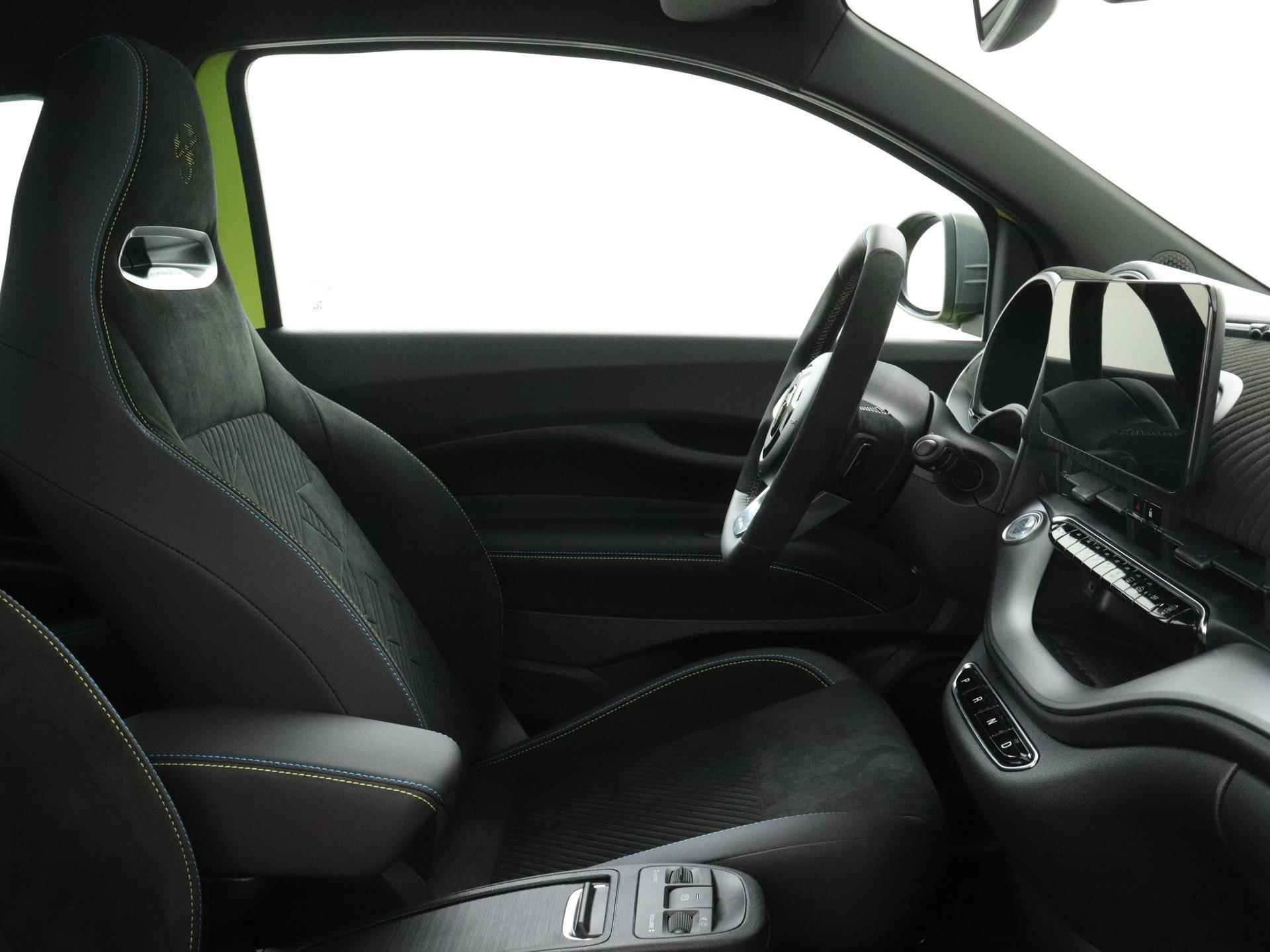 Abarth 500e EV 42 kWh Abarth Turismo 154pk Automaat | Navigatie | Licht Metalen Velgen 18"| Lederen/Alcantara Bekleding | Dodehoek Detectie | Parkeersensoren Voor/ Achter - 22/34