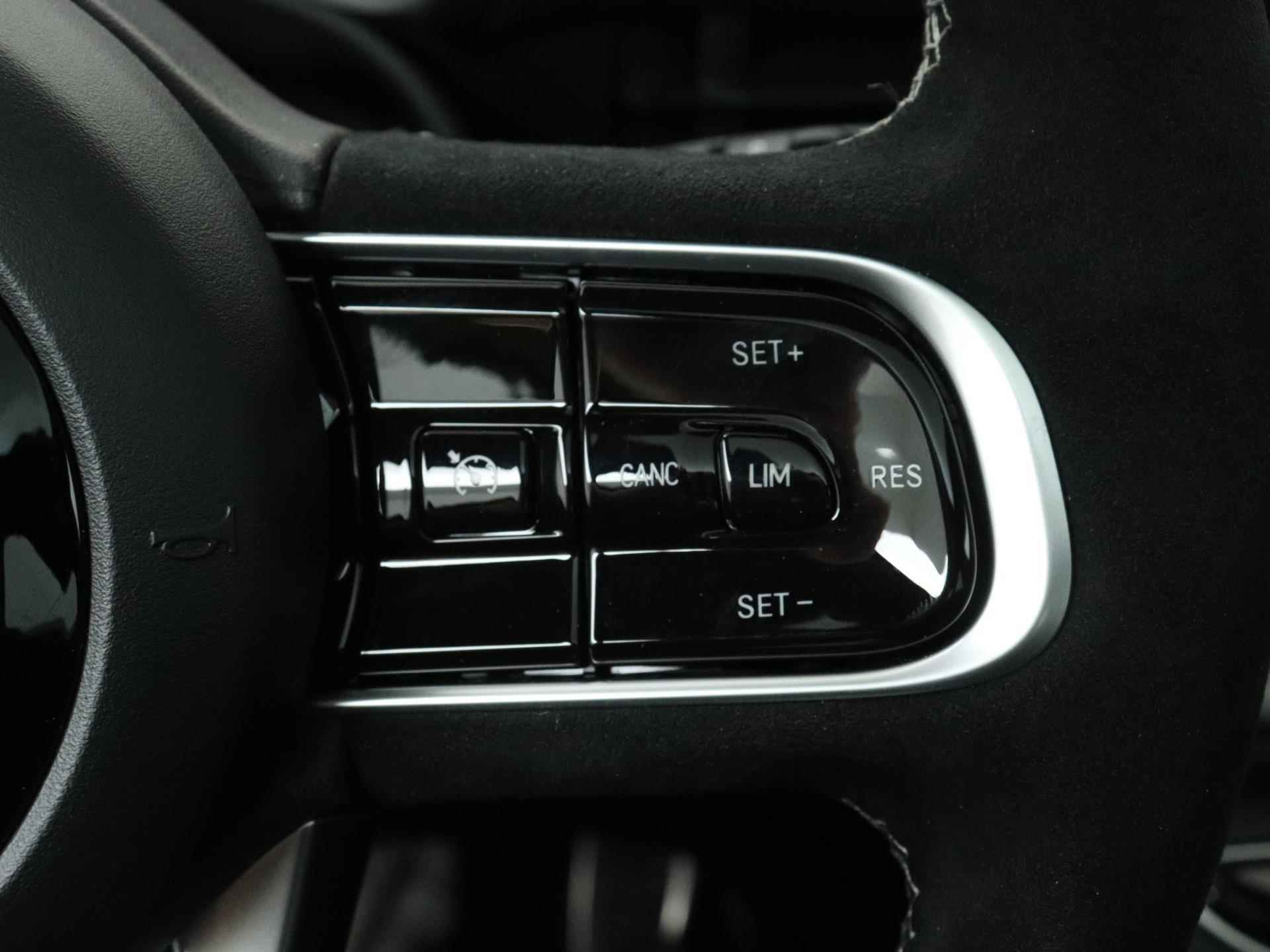Abarth 500e EV 42 kWh Abarth Turismo 154pk Automaat | Navigatie | Licht Metalen Velgen 18"| Lederen/Alcantara Bekleding | Dodehoek Detectie | Parkeersensoren Voor/ Achter - 27/34
