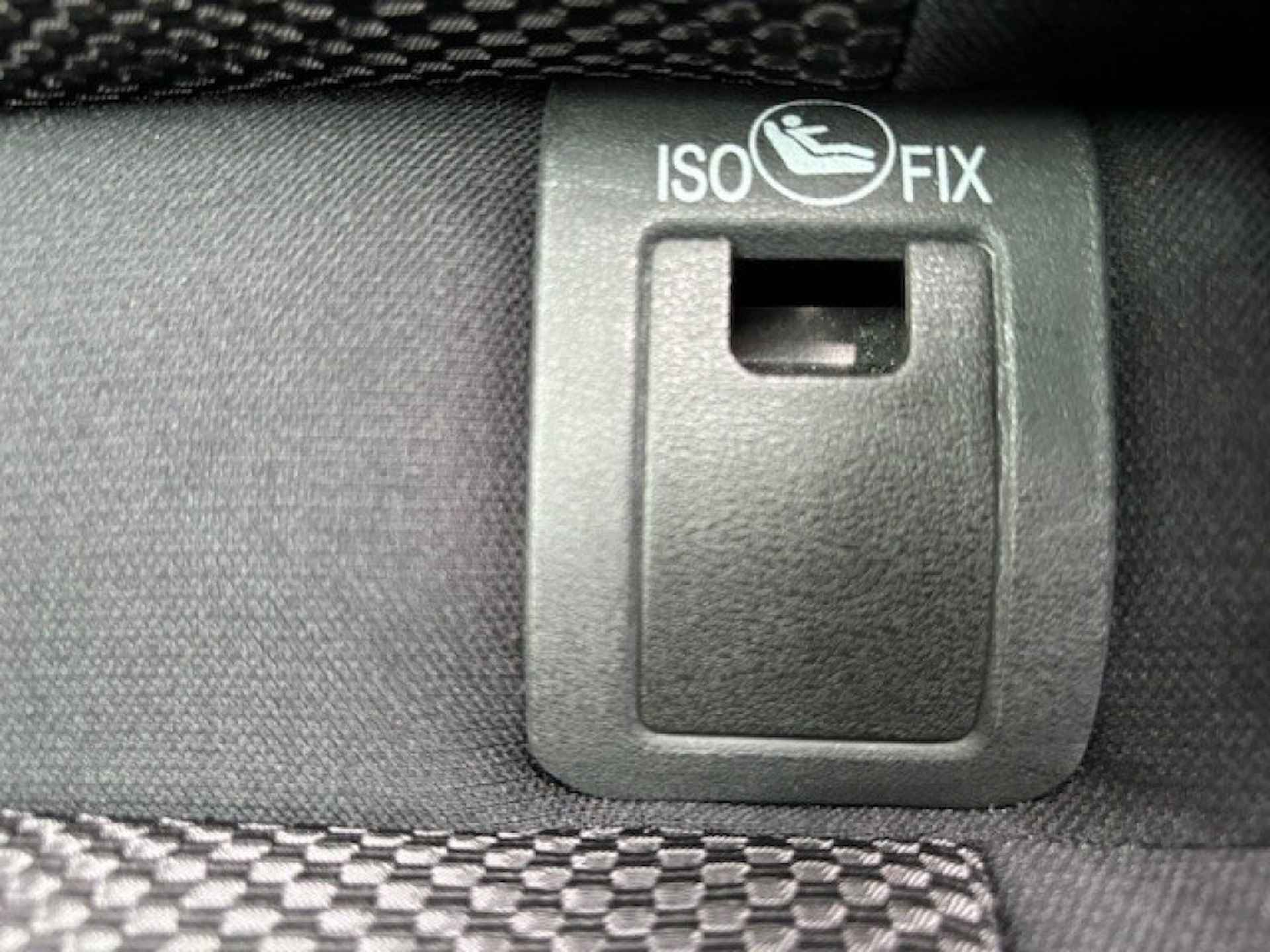 NISSAN Qashqai 1.6 Connect Edition, Clima, Cruise, Navi, Panoramadak, Camera - 15/37