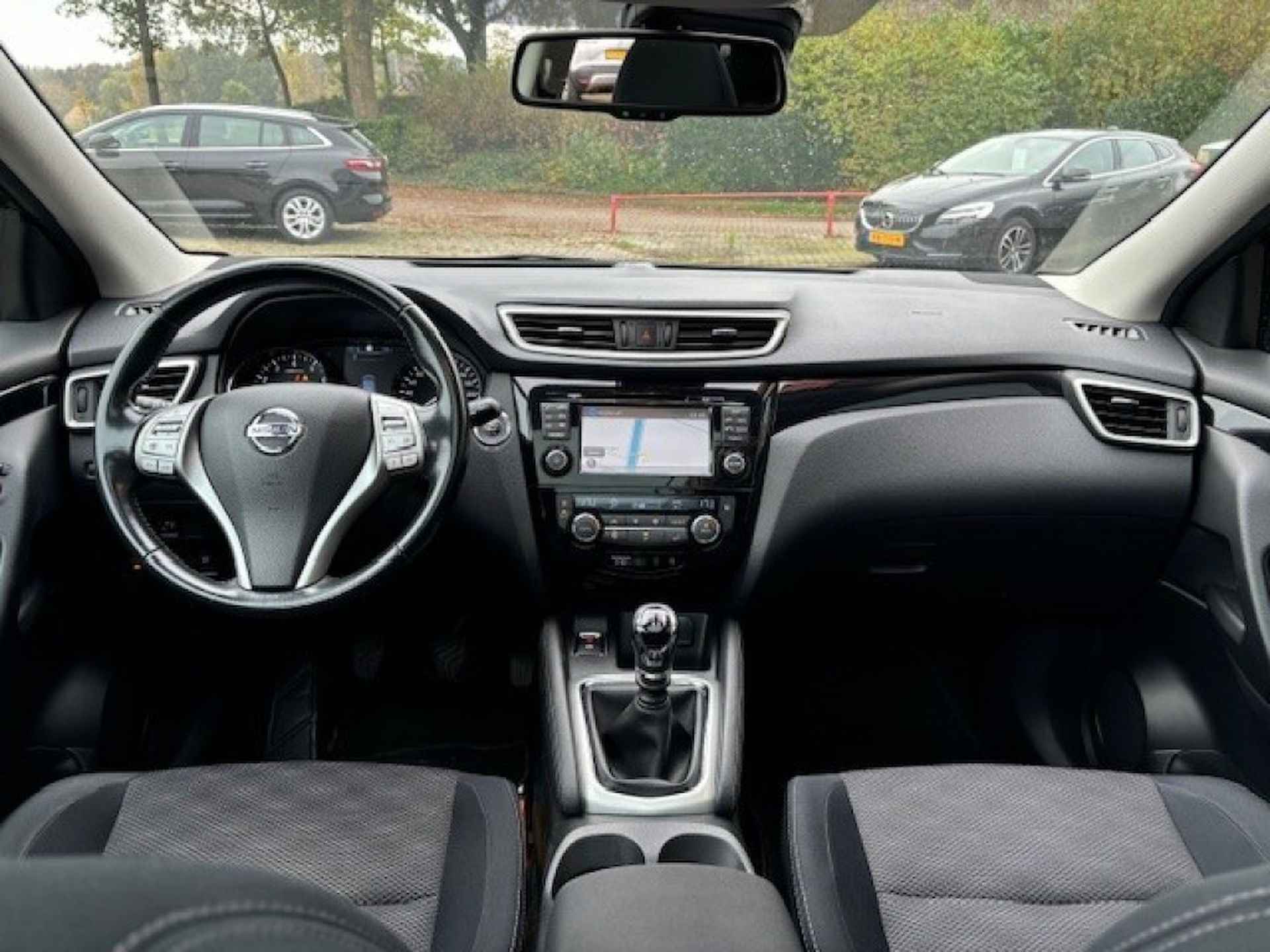 NISSAN Qashqai 1.6 Connect Edition, Clima, Cruise, Navi, Panoramadak, Camera - 17/37