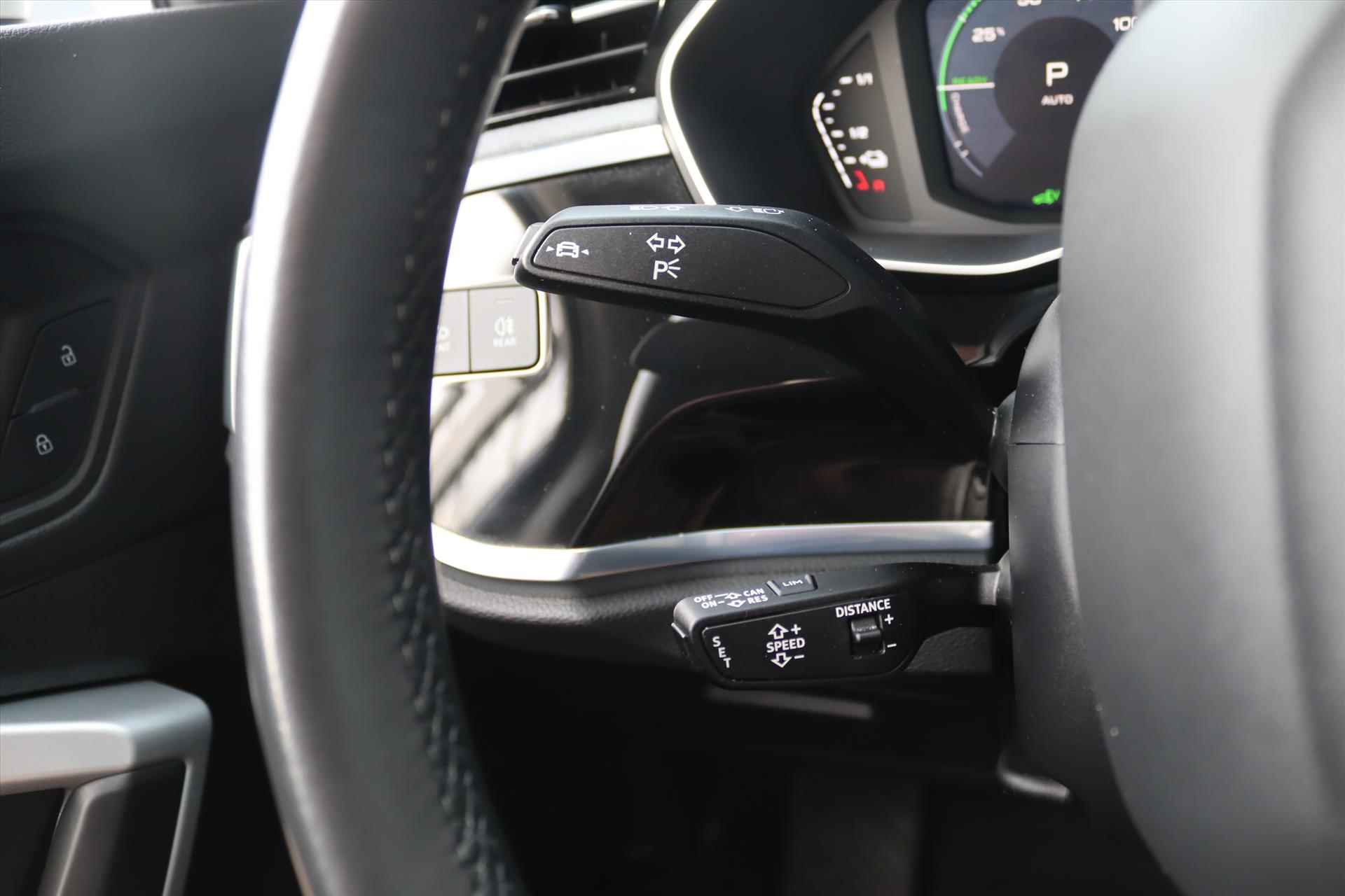 Audi Q3 45TFSIe 245PK PHEV AUTOMAAT BLACK E.D. Navi Carplay | Adapt.Cruise | Virtual Cockpit | Verwarmde stoelen | Electr.Klep | Wit Metallic | - 34/58