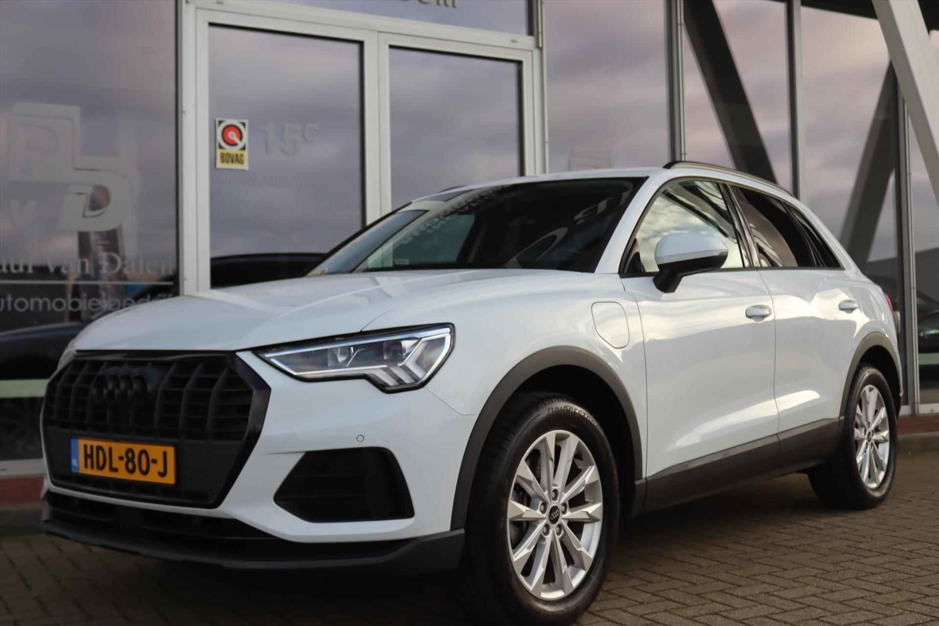 Audi Q3 45TFSIe 245PK PHEV AUTOMAAT BLACK E.D. Navi Carplay | Adapt.Cruise | Virtual Cockpit | Verwarmde stoelen | Electr.Klep | Wit Metallic | - 41/58