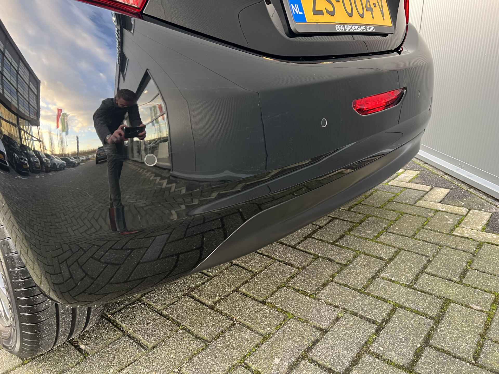 Peugeot 208 1.2 PT 110pk Allure | Led | Climate | Camera | Navigatie | 16" Lichtmetaal | Cruisecontrol | Parkeersensoren | 1e Eigenaar - 6/27