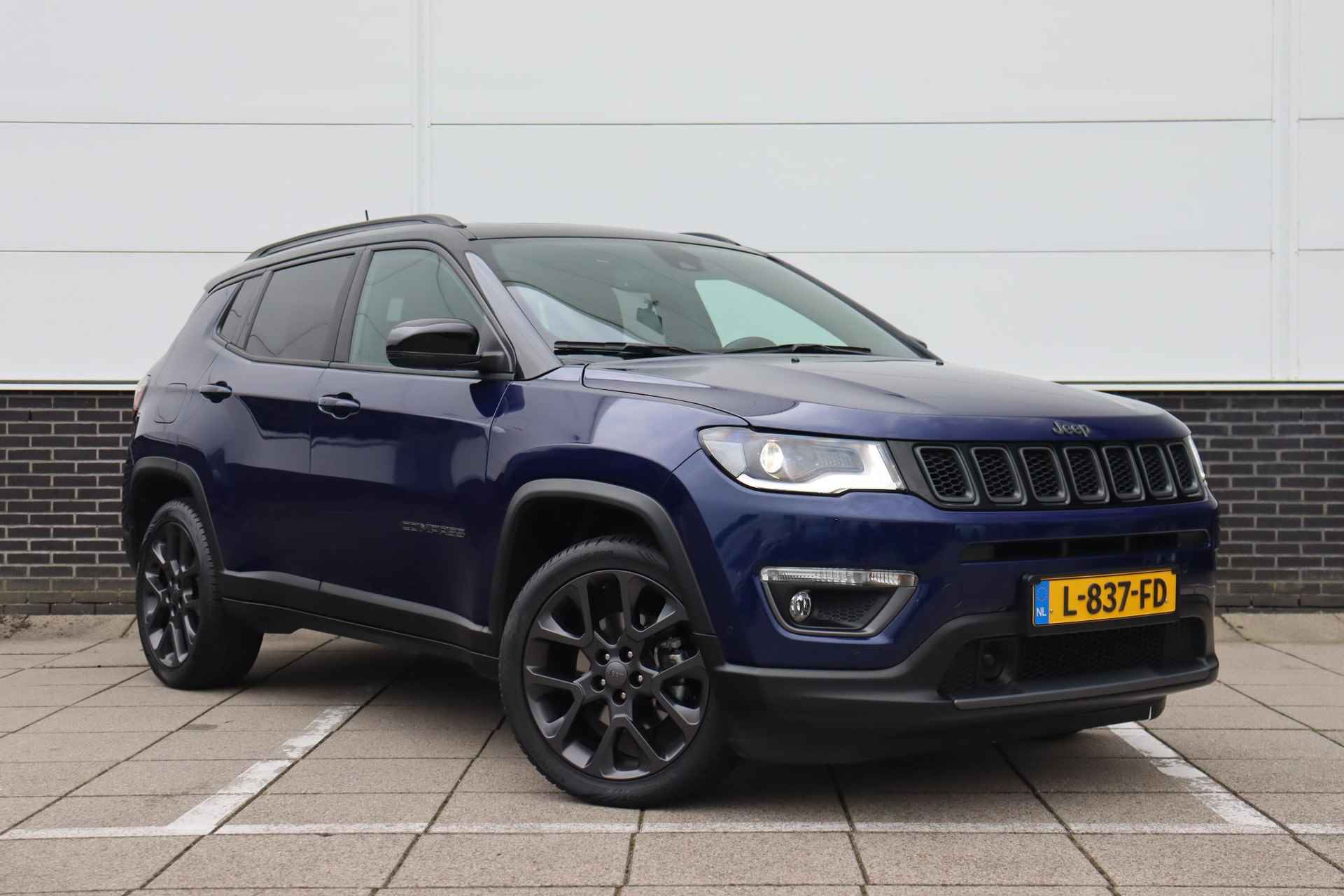 Jeep Compass S 1.3T 150pk Aut. / Schuifdak / Leder / Navigatie / Alpine / 19'' / Keyless - 3/57