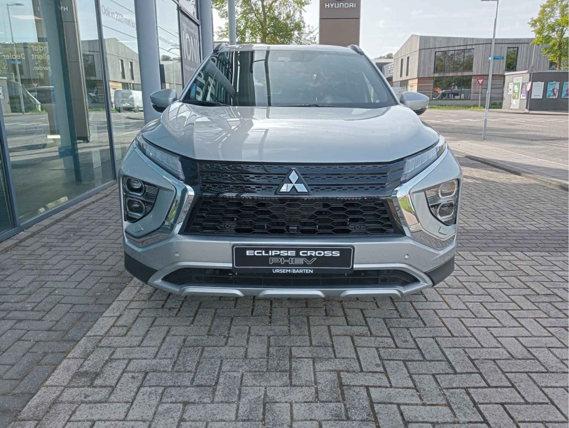 Mitsubishi Eclipse Cross 2.4 PHEV Intense+ | 8000 euro korting! - 8/39