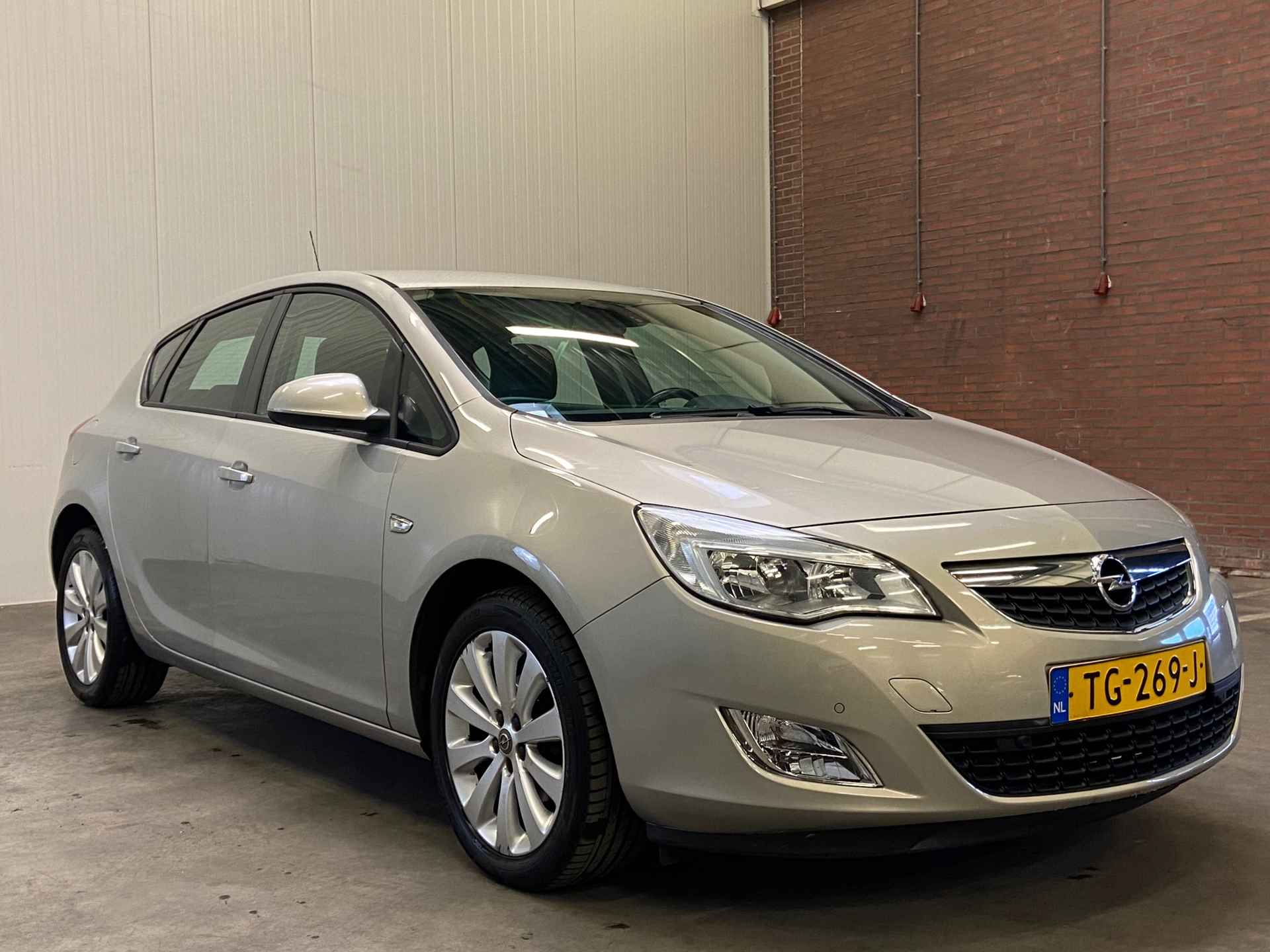 Opel Astra 1.6 Edition AUTOMAAT PDC AIRCO CRUISE - 5/37
