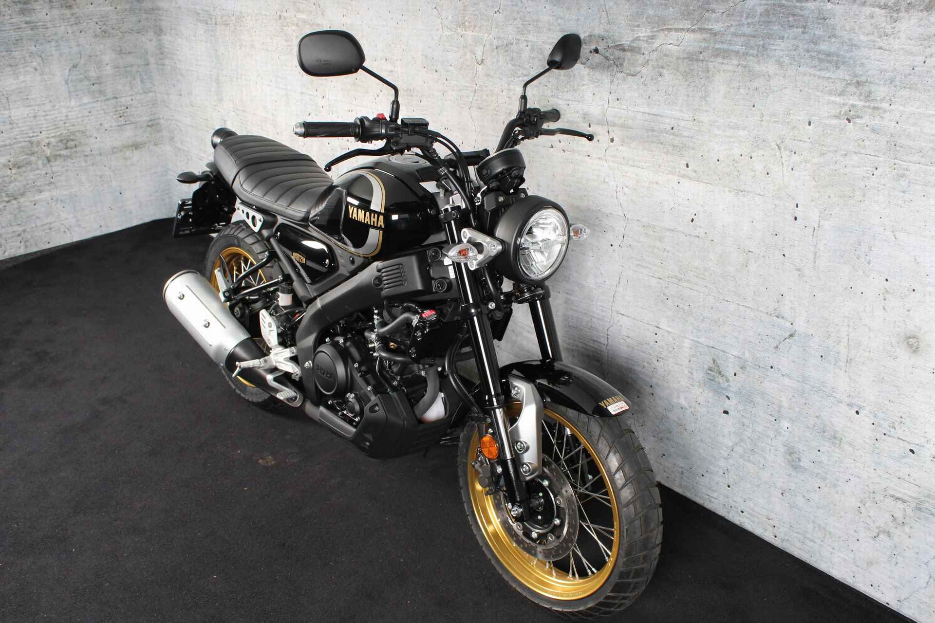 Yamaha XSR 125 ABS Legacy - 3/19