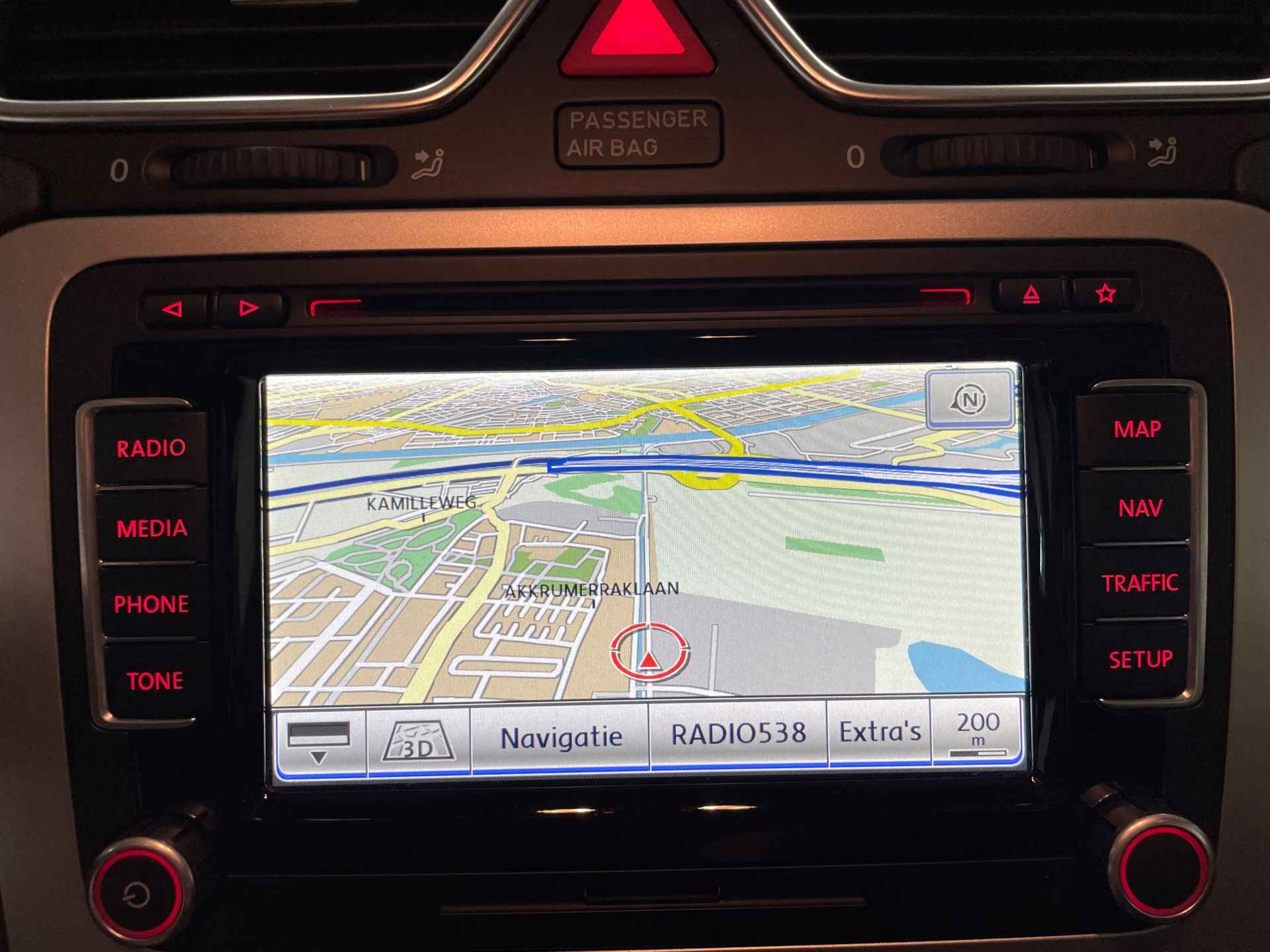 Volkswagen Scirocco 1.4 TSI * NL auto / Panorama kantel dak / Navigatie / Nieuw staat * - 16/24