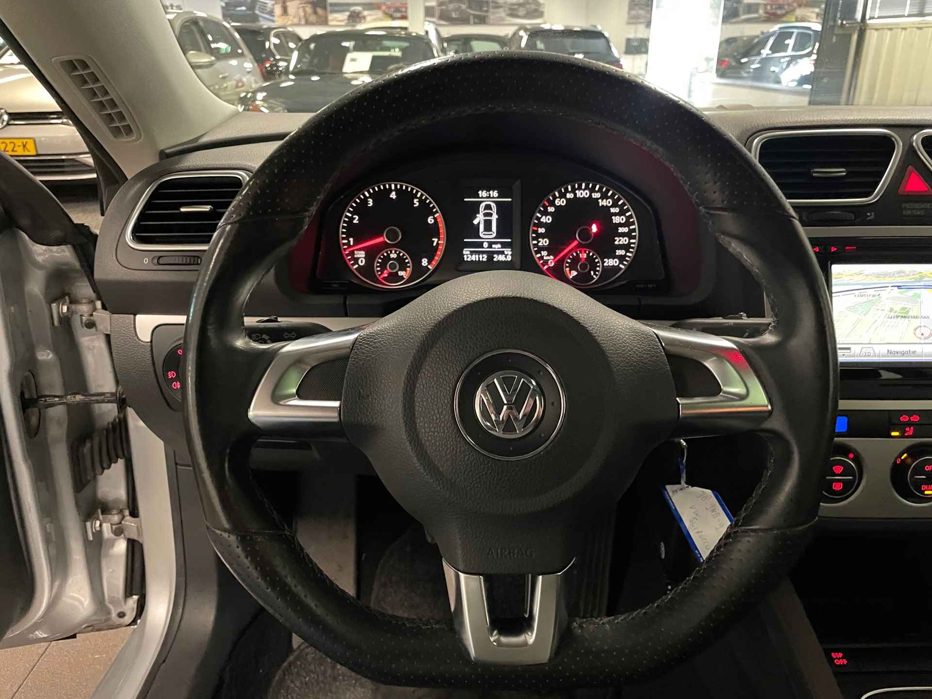 Volkswagen Scirocco 1.4 TSI * NL auto / Panorama kantel dak / Navigatie / Nieuw staat * - 22/24