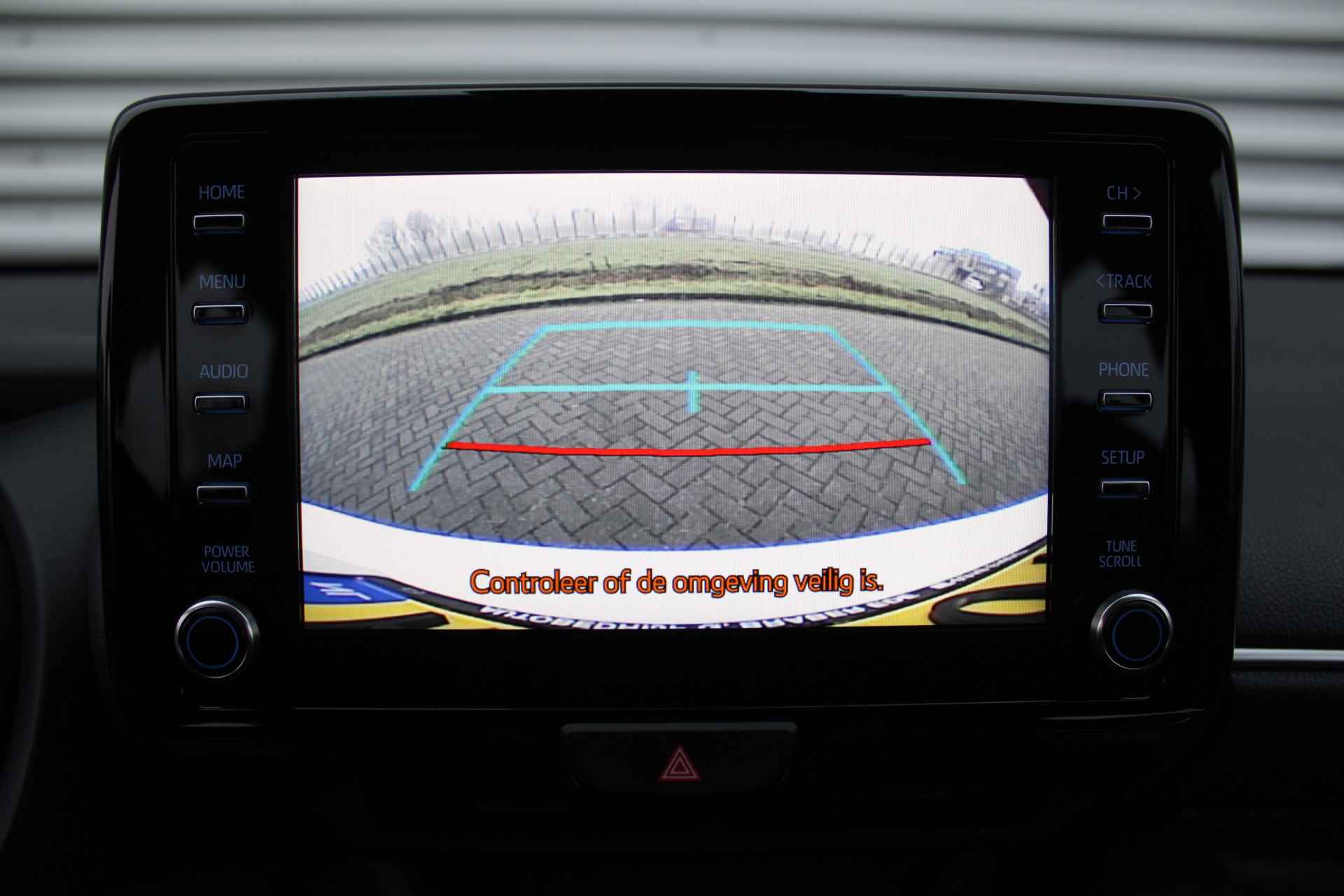 Mazda 2 Hybrid 1.5 Agile Comfort pakket | Airco | Cruise | Apple car play | Android auto | Camera | 15" LM | - 21/33