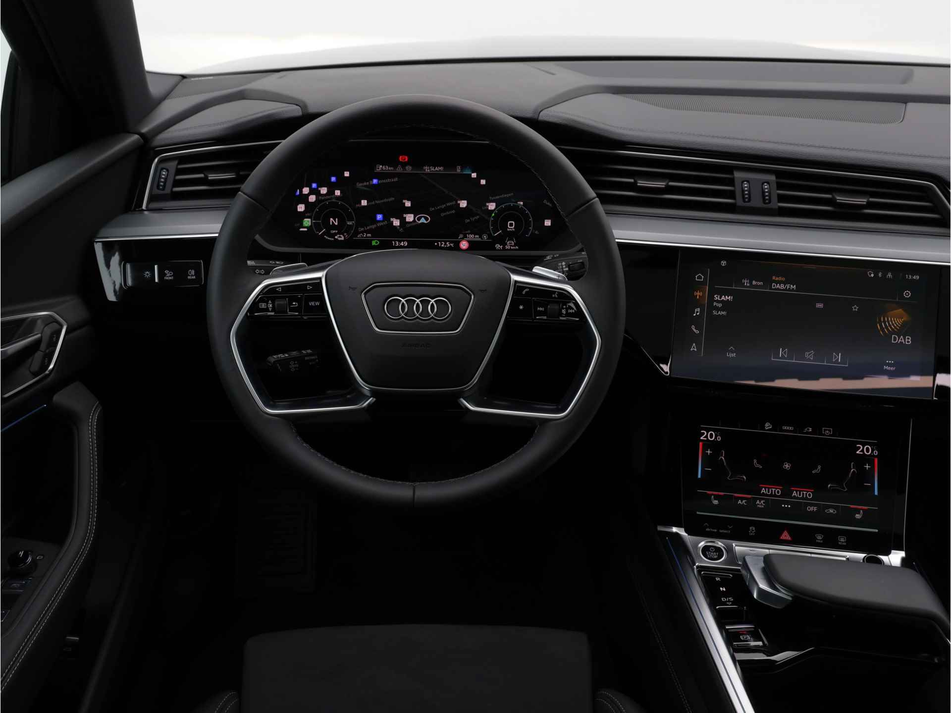 Audi Q8 e-tron 55 Quattro Advanced Edition Plus 115 kWh/408pk | Nu met 7.700,- | Optiekpakket zwart plus | Rood gespoten remzadels 18" | Sportstoelen | - 24/50