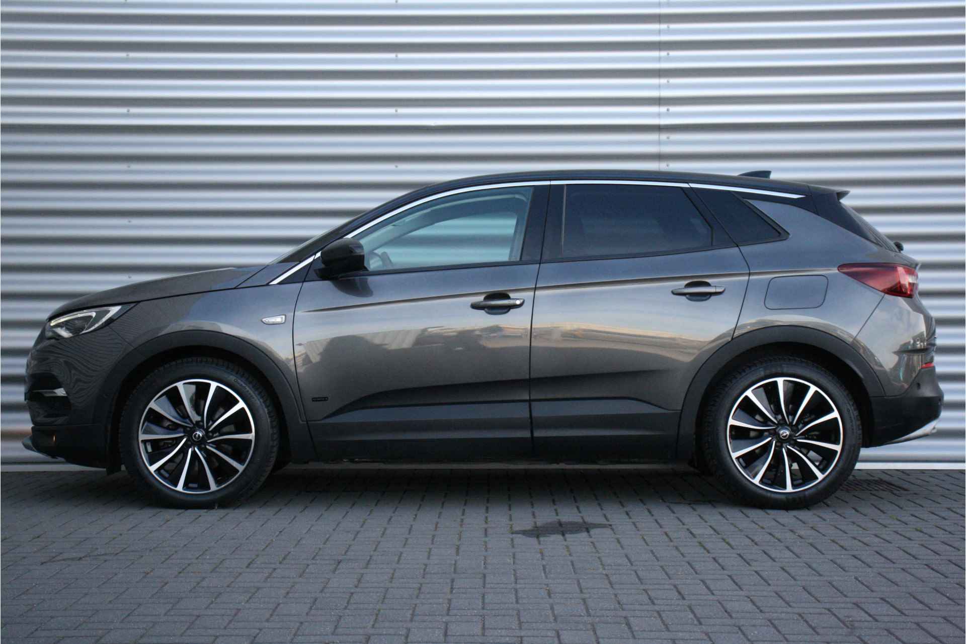 Opel Grandland X 1.6 TURBO 300PK HYBRID4 ULTIMATE AUTOMAAT / NAVI / LEDER / CLIMA / AGR / PDC / 19" LMV / CAMERA / KEYLESS / WINTERPAKKET / CRUIS - 2/42