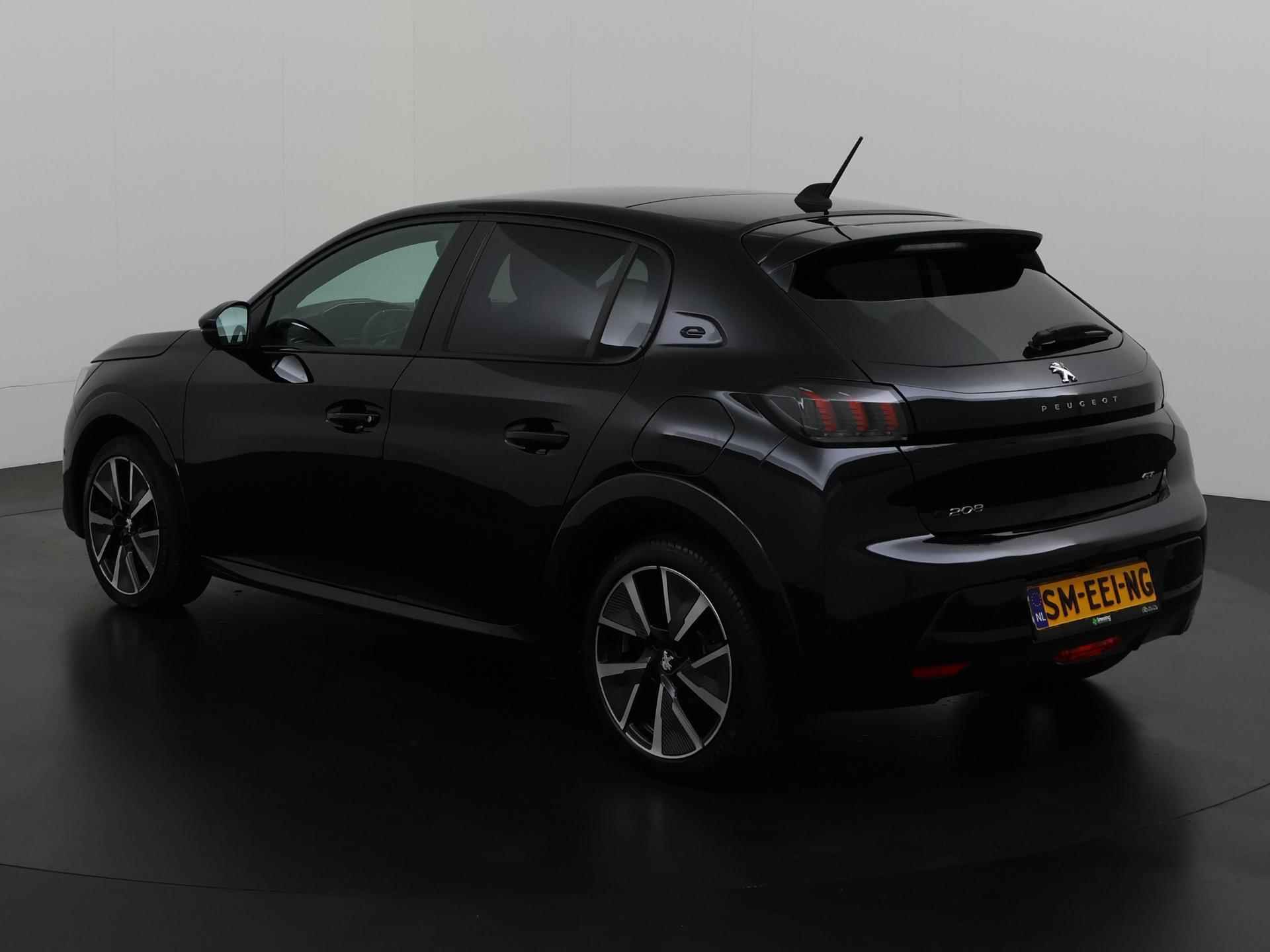 Peugeot e-208 EV GT Pack 50 kWh 3 fase | 18.895,- na subsidie | Panoramadak | Leder/Alcantara | Camera | Adapt. cruise | Zondag Open! - 6/44