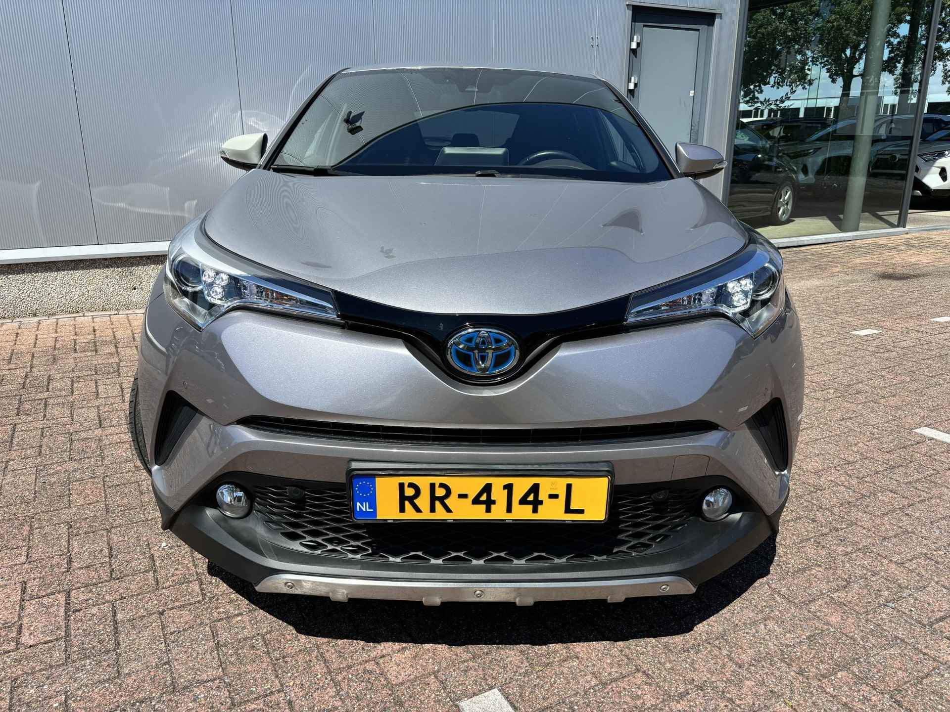 Toyota C-HR 1.8 Hybrid Executive, Trekhaak, JBL audio, BSM, Stoelverwarming, Chroomlijsten! - 3/42