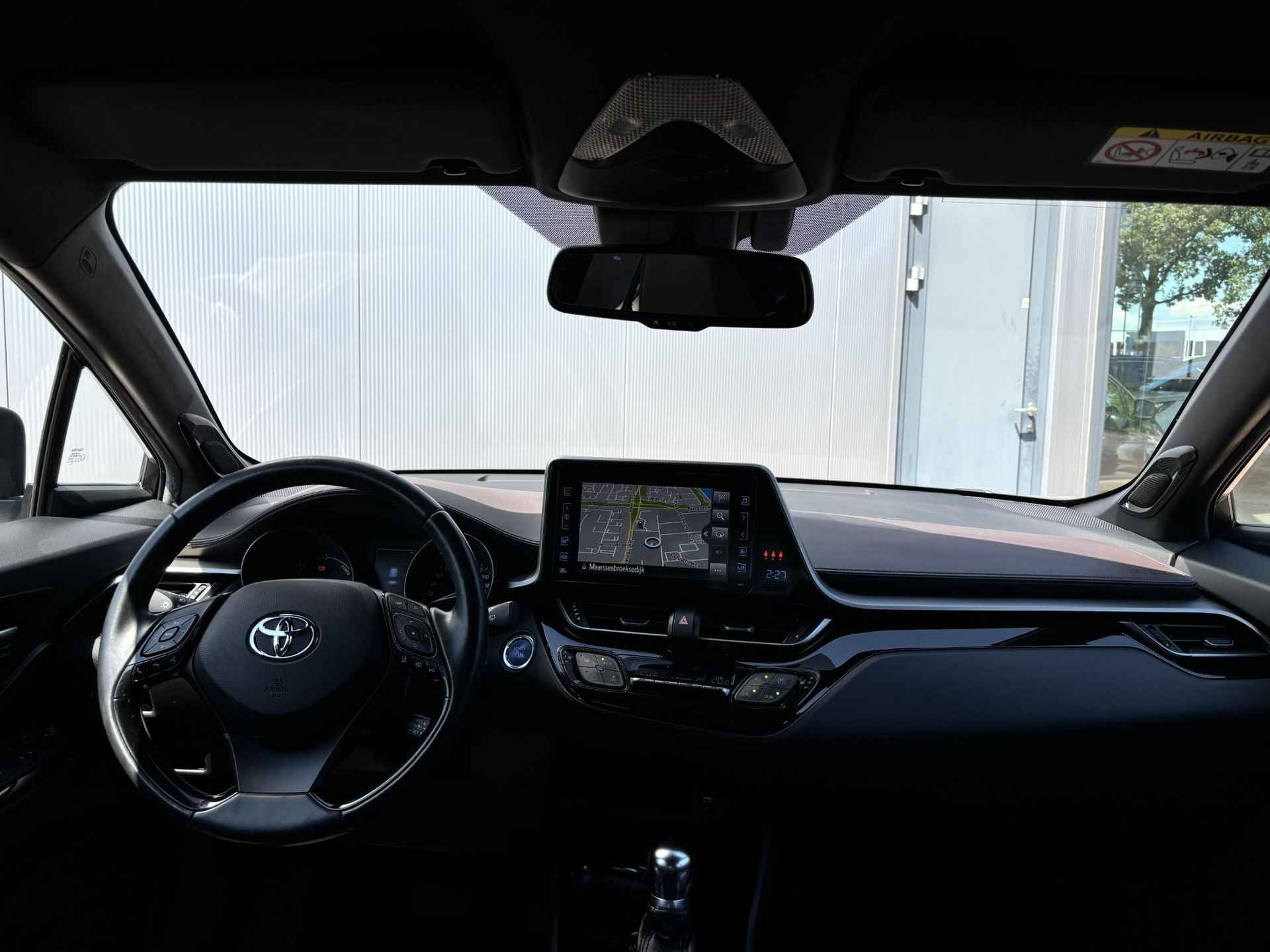 Toyota C-HR 1.8 Hybrid Executive, Trekhaak, JBL audio, BSM, Stoelverwarming, Chroomlijsten! - 40/42