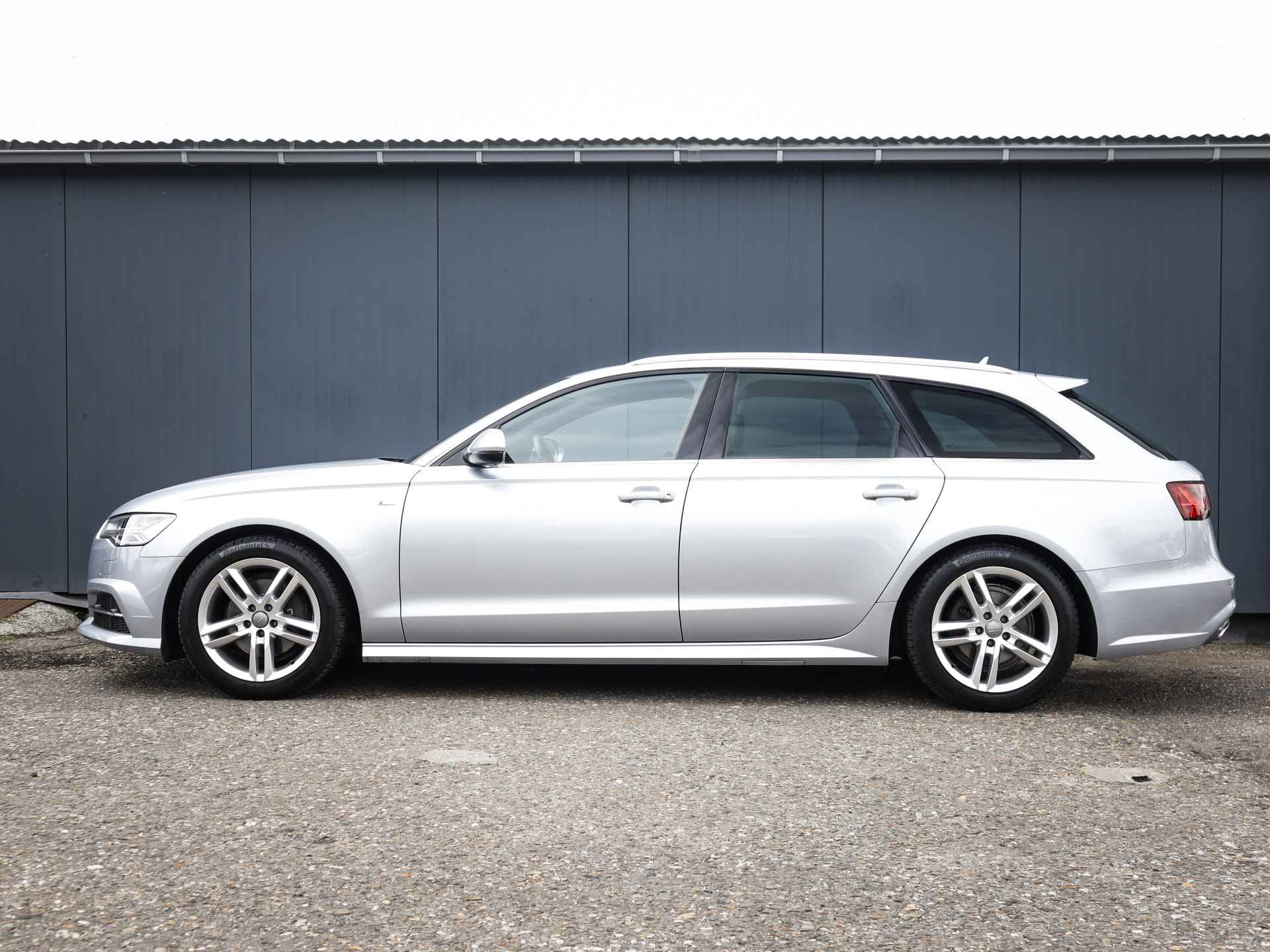 Audi A6 Avant 1.8 TFSI ultra Advance Sport (191 PK) 1e-Eig. AUDI-Dealer-Onderh. BOVAG-Garantie, NL-AUTO. S-line, Navigatie, , Alarm-Klasse-3, Cruisecontrol, Parkeersensoren-V+A, Elek.-Achterklep, Licht-Zicht-Pakket, Sportstoelen, Lm-Velgen-18Inch, Privacy-Glas - 36/43