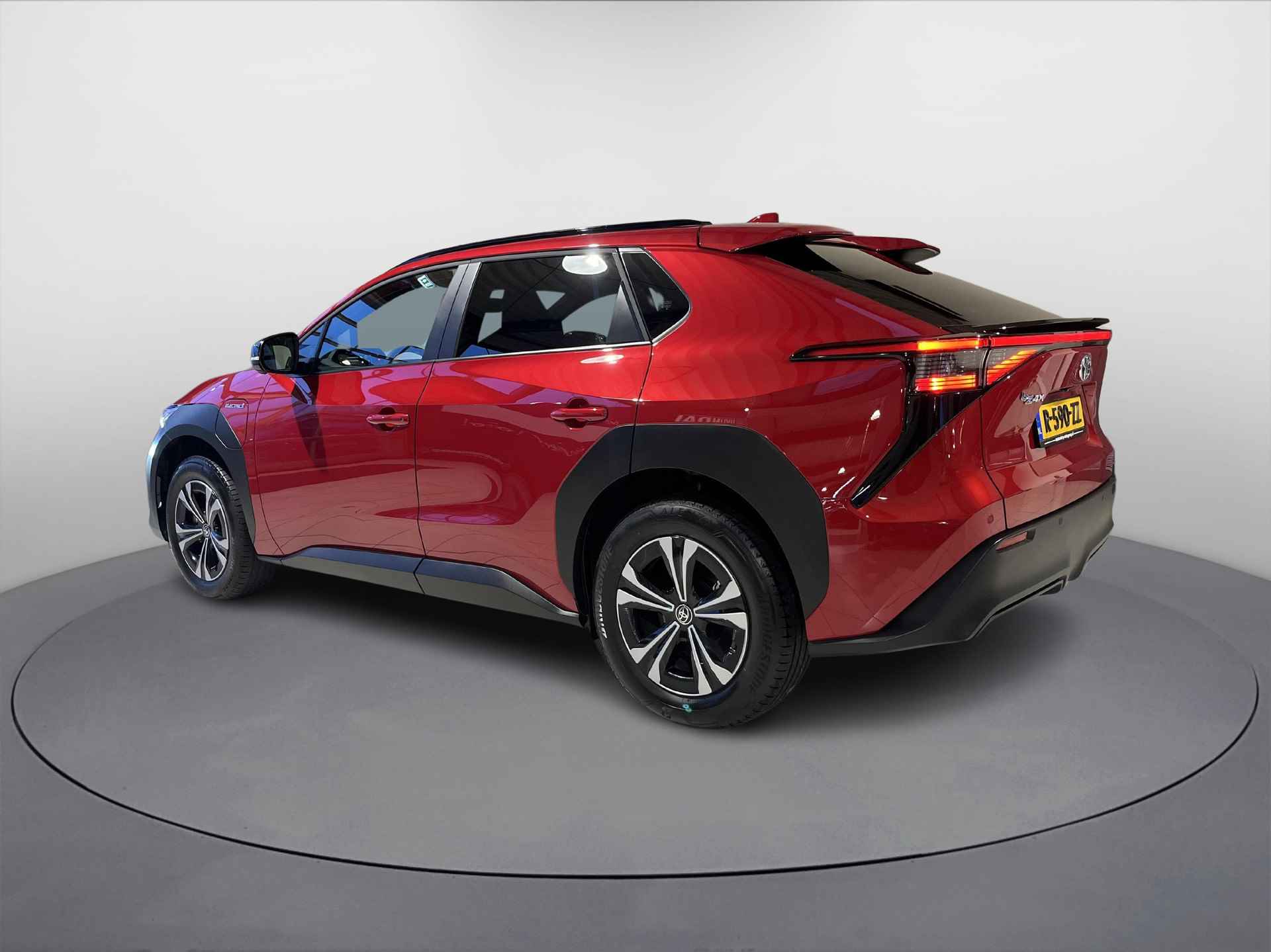 Toyota bZ4X Launch Edition 71 kWh | All-in prijs | 360 camera | Parkeersensoren | Navigatie | - 4/32