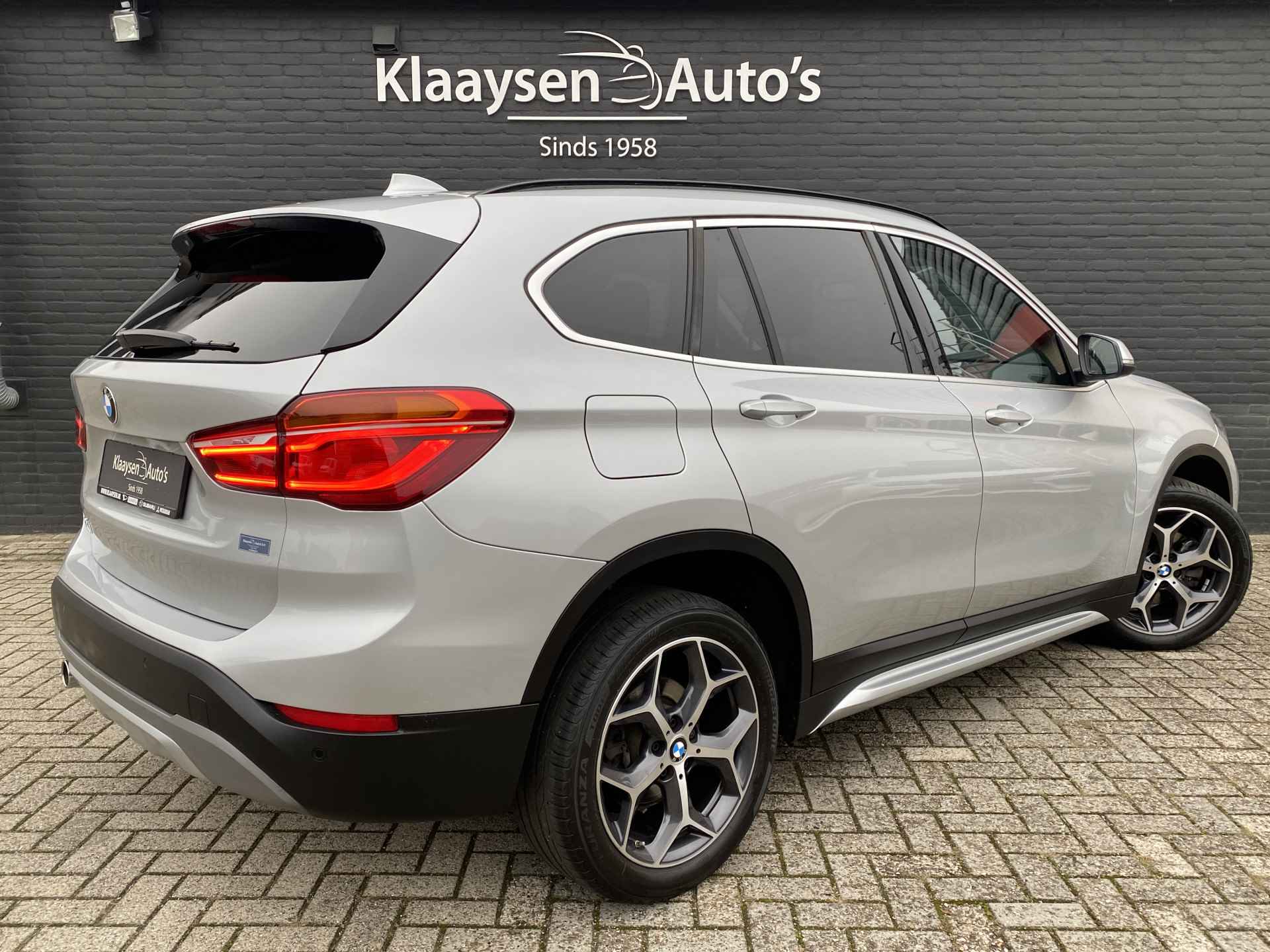 BMW X1 sDrive18i 140 pk Executive Edition AUT. | 1e eigenaar | navigatie | bruin leder interieur | trekhaak | lichtmetalen velgen 18'' - 6/46