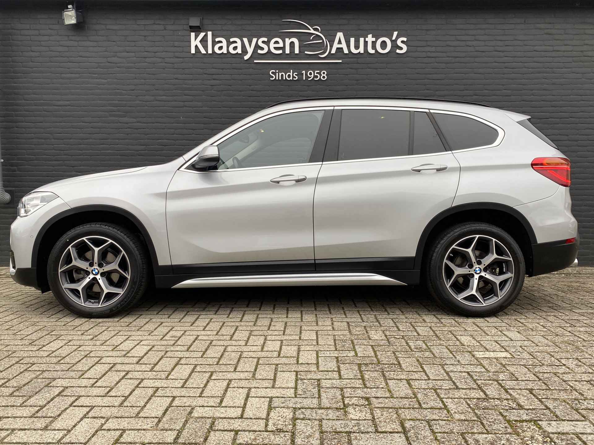 BMW X1 sDrive18i 140 pk Executive Edition AUT. | 1e eigenaar | navigatie | bruin leder interieur | trekhaak | lichtmetalen velgen 18'' - 9/46